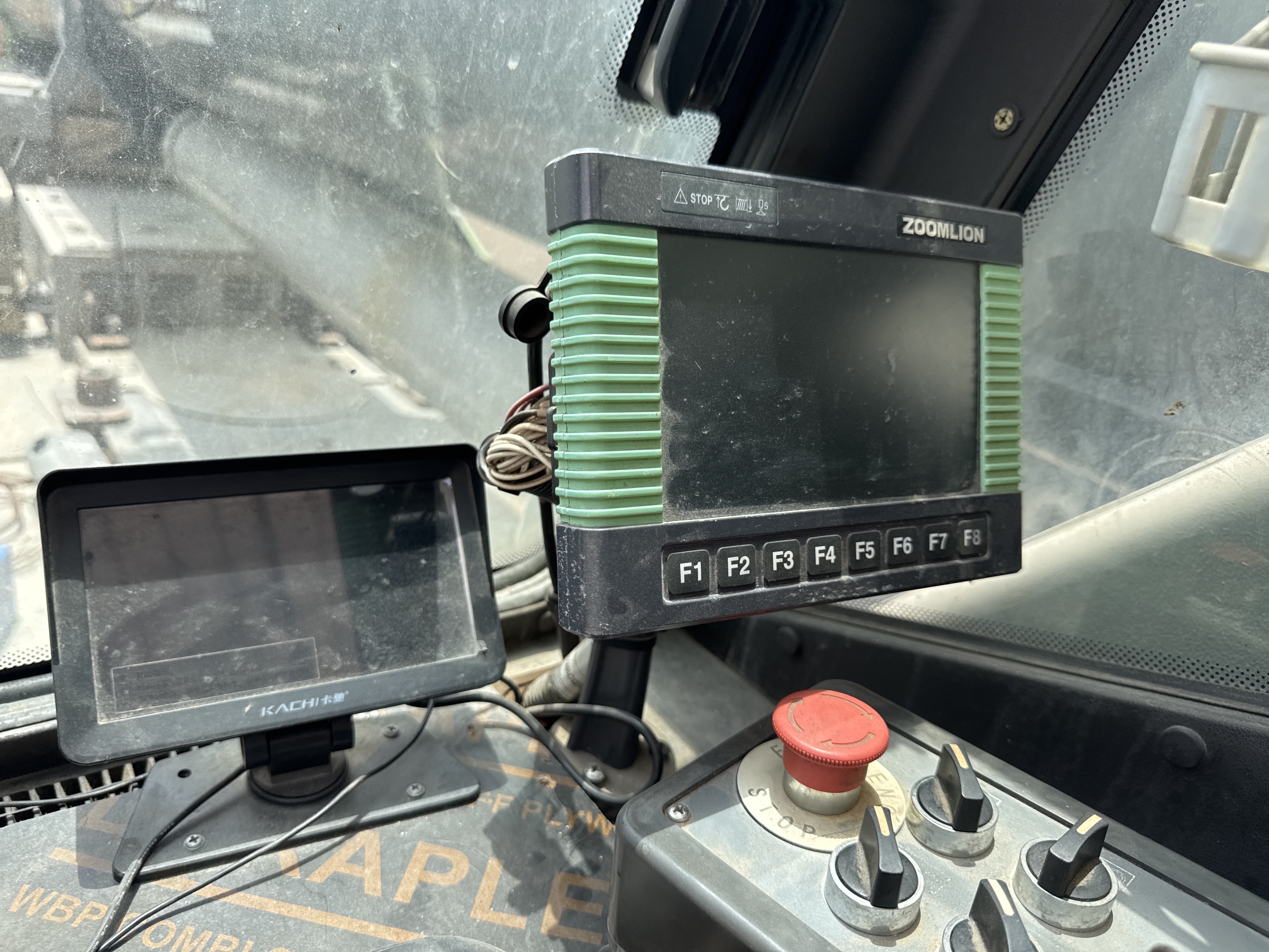 TRC-003-زومليون-ZTC-800V-شاحنات-الرافعة-فحص-الكابينة-مجموعة-العدادات-3