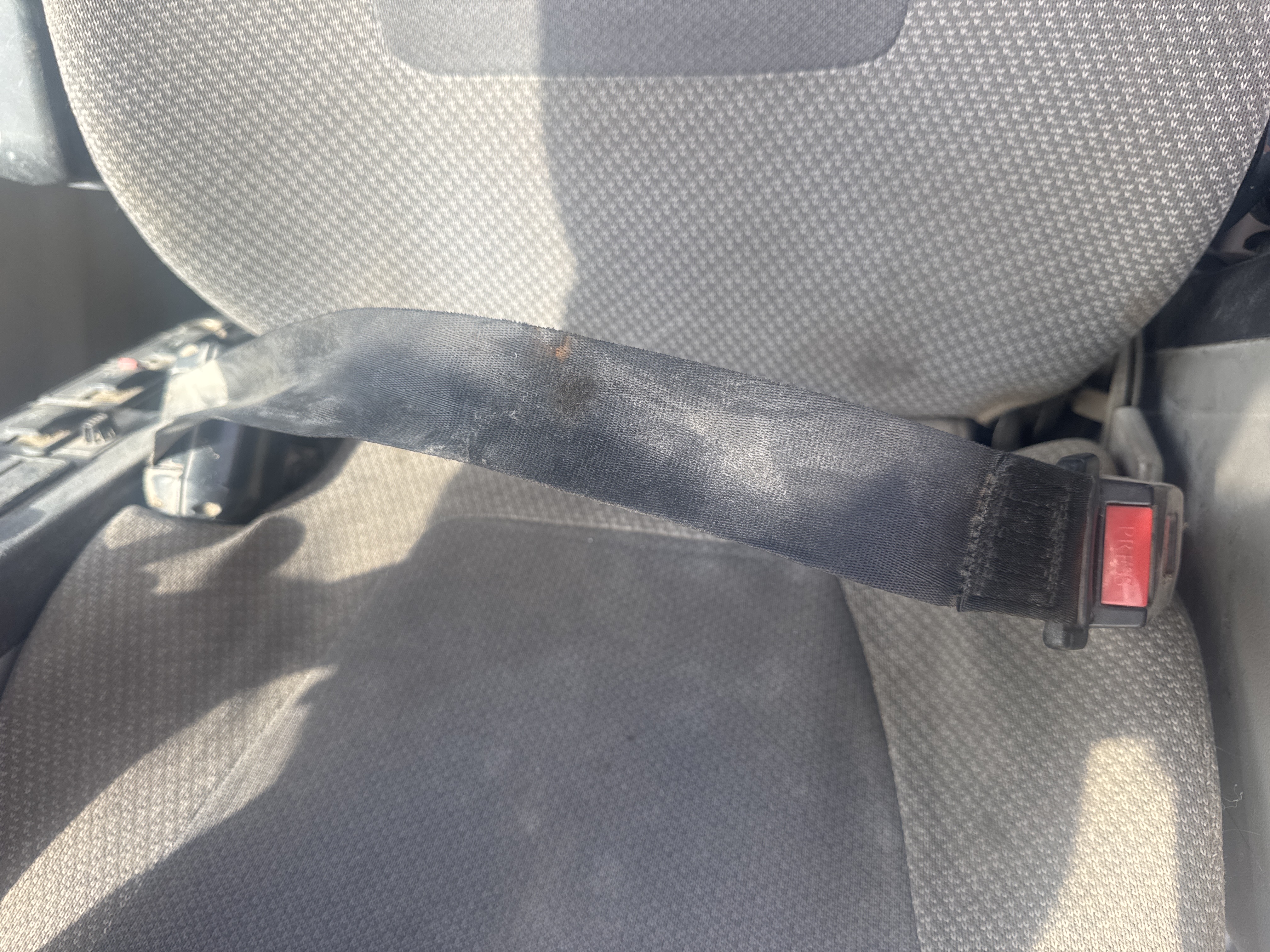 WLX-001-Volvo-EW160D-Wheel-excavators-inspection-Safety-Seat-belts-1