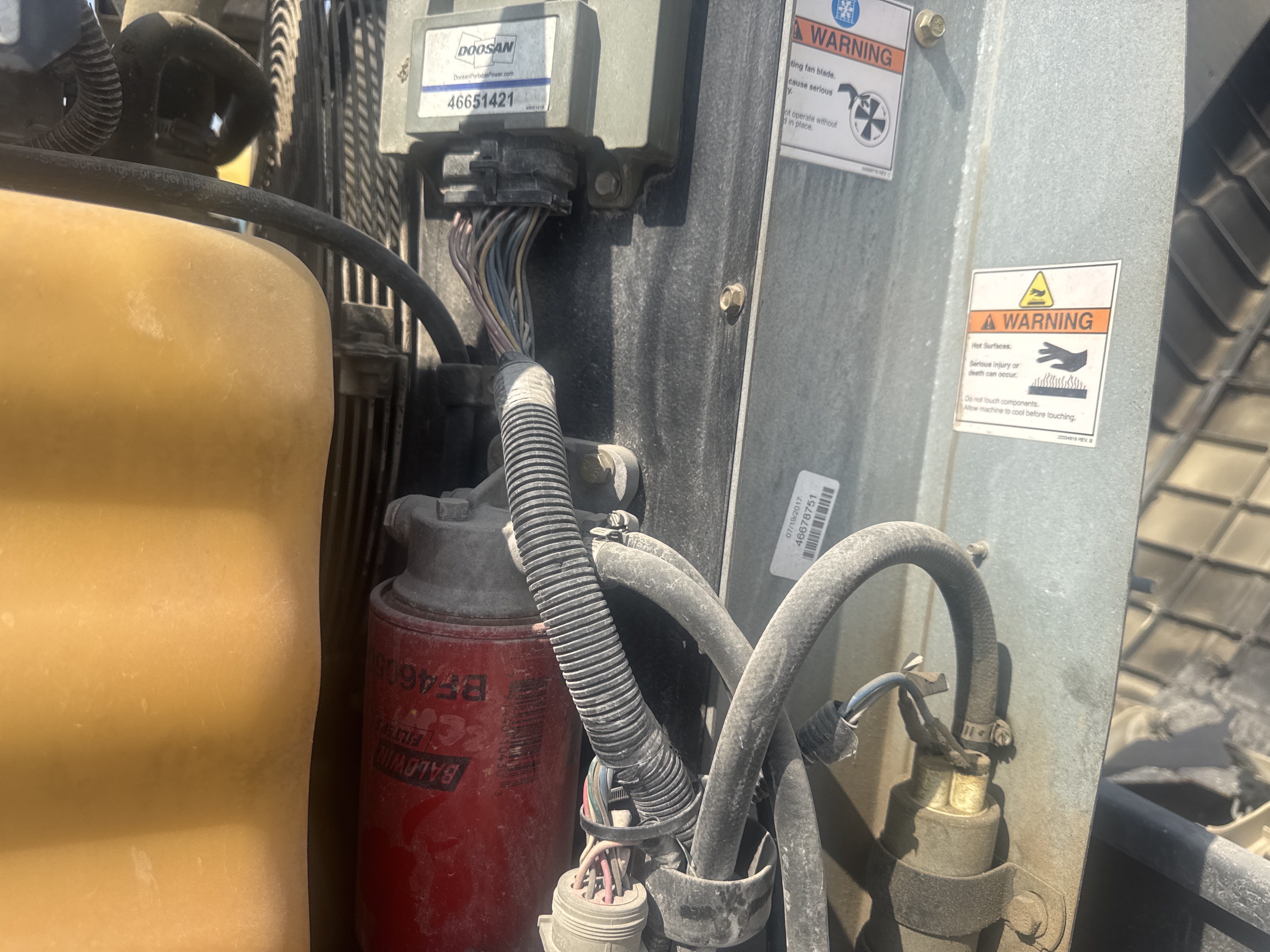 ACA-002-IR-Doosan-C185-T4F-Air-compressors-inspection-Electronics-Main-harness-1