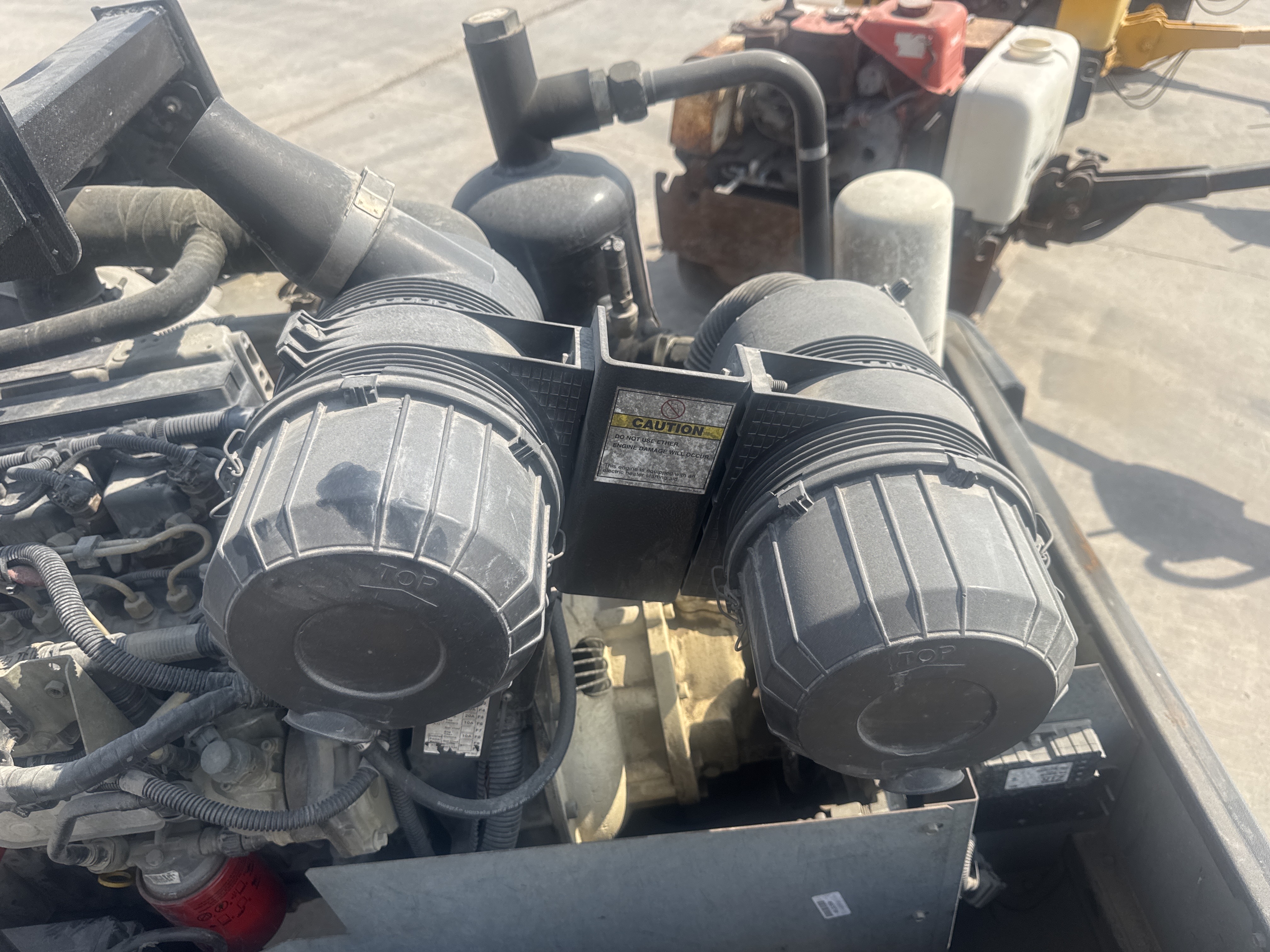 ACA-002-IR-Doosan-C185-T4F-Air-compressors-inspection-Engine-Air-intake-system-1