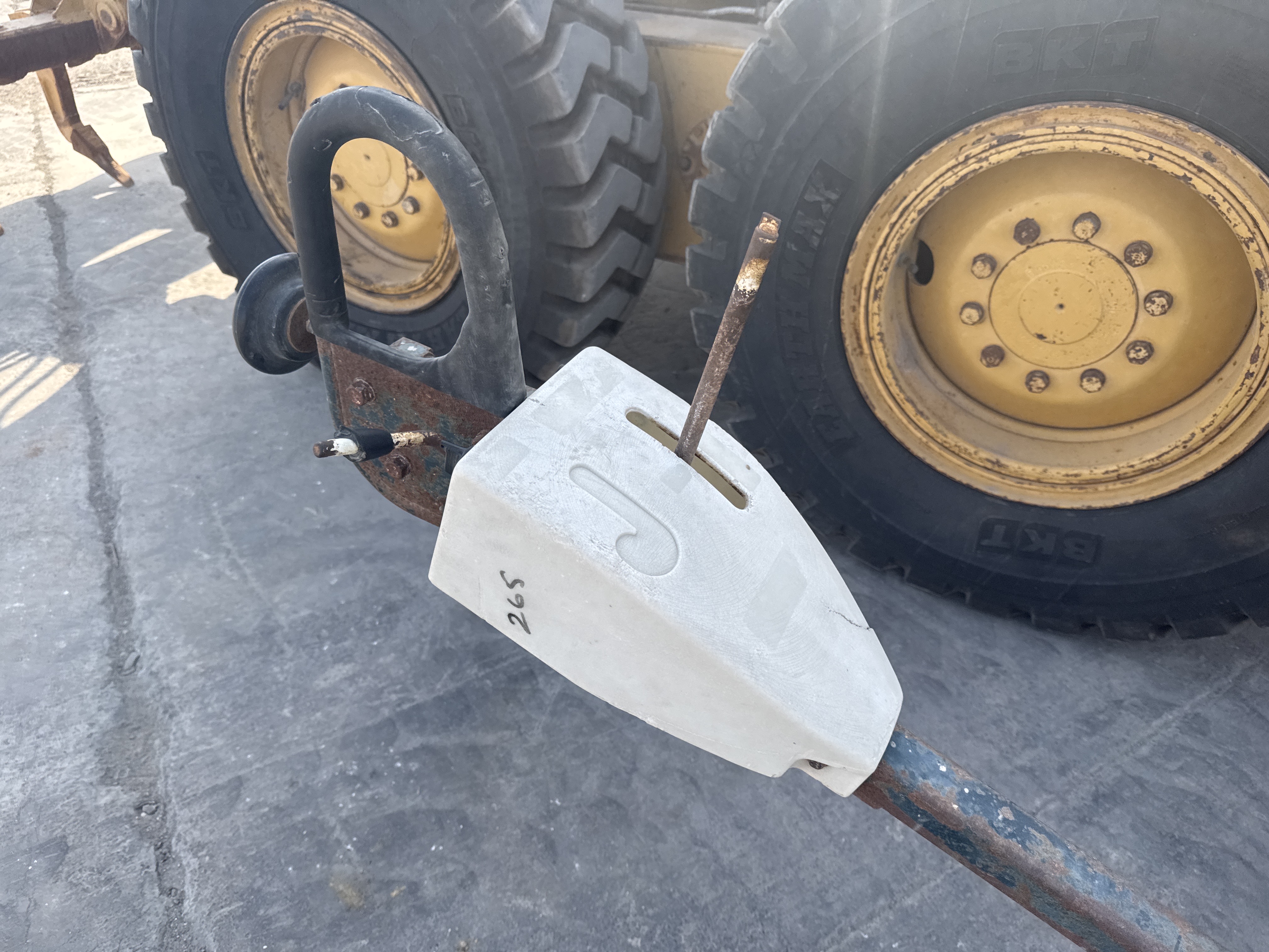 WBC-004-Sakai-HV61ST-Walk-behind-rollers-inspection-Structure-Handle-1