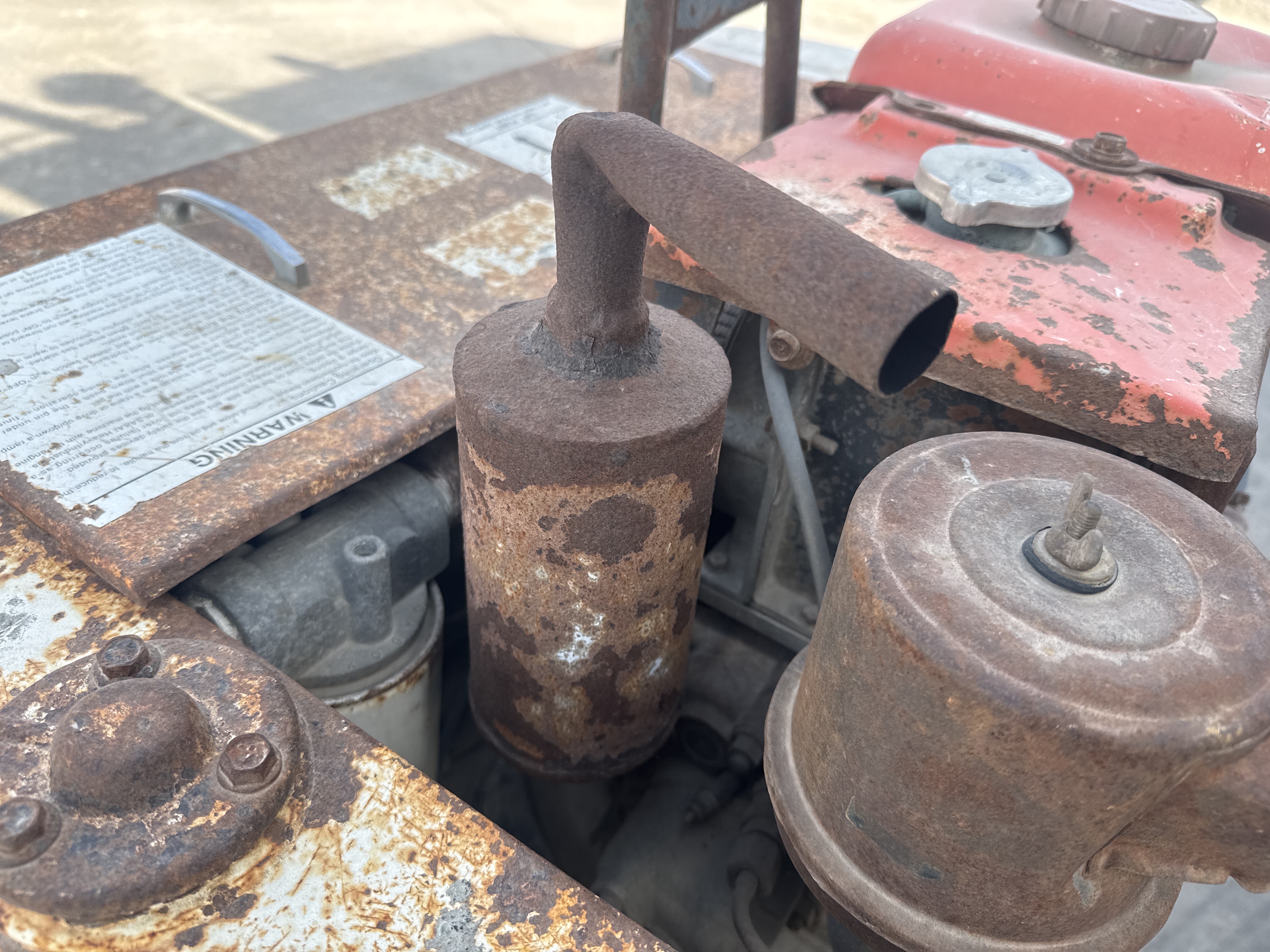WBC-004-Sakai-HV61ST-Walk-behind-rollers-inspection-Engine-Exhaust-system-1