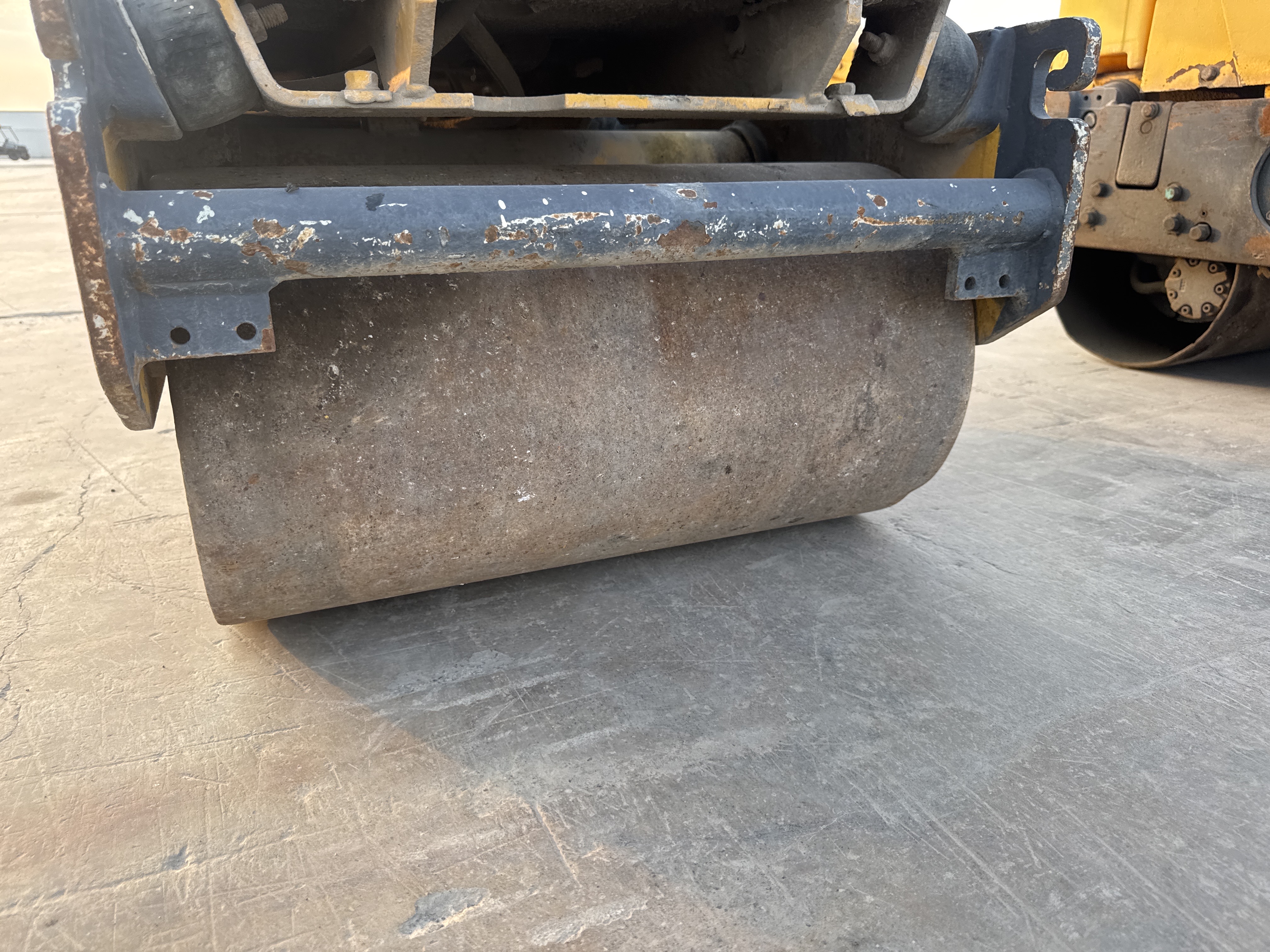 WBC-006-Sakai-HV60-Walk-behind-rollers-inspection-Structure-Front-drum-1