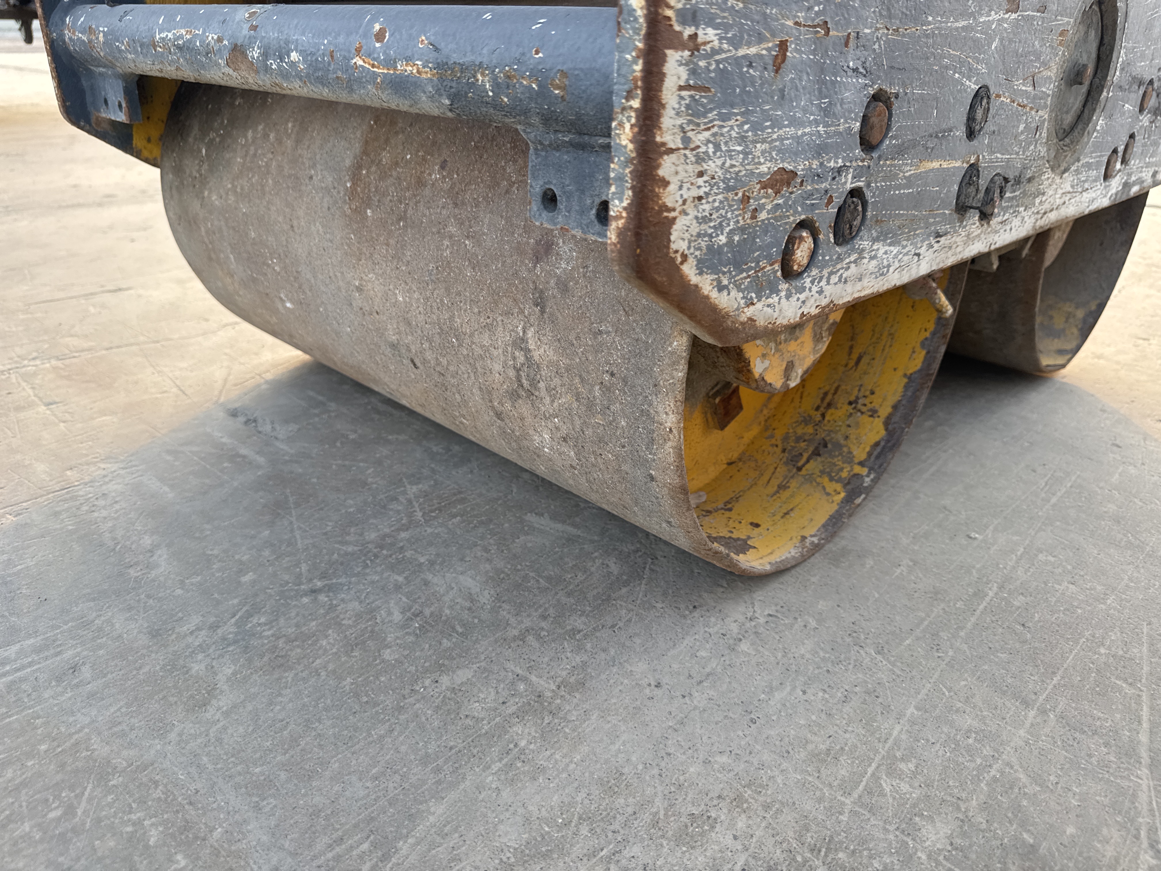 WBC-006-Sakai-HV60-Walk-behind-rollers-inspection-Structure-Front-drum-1