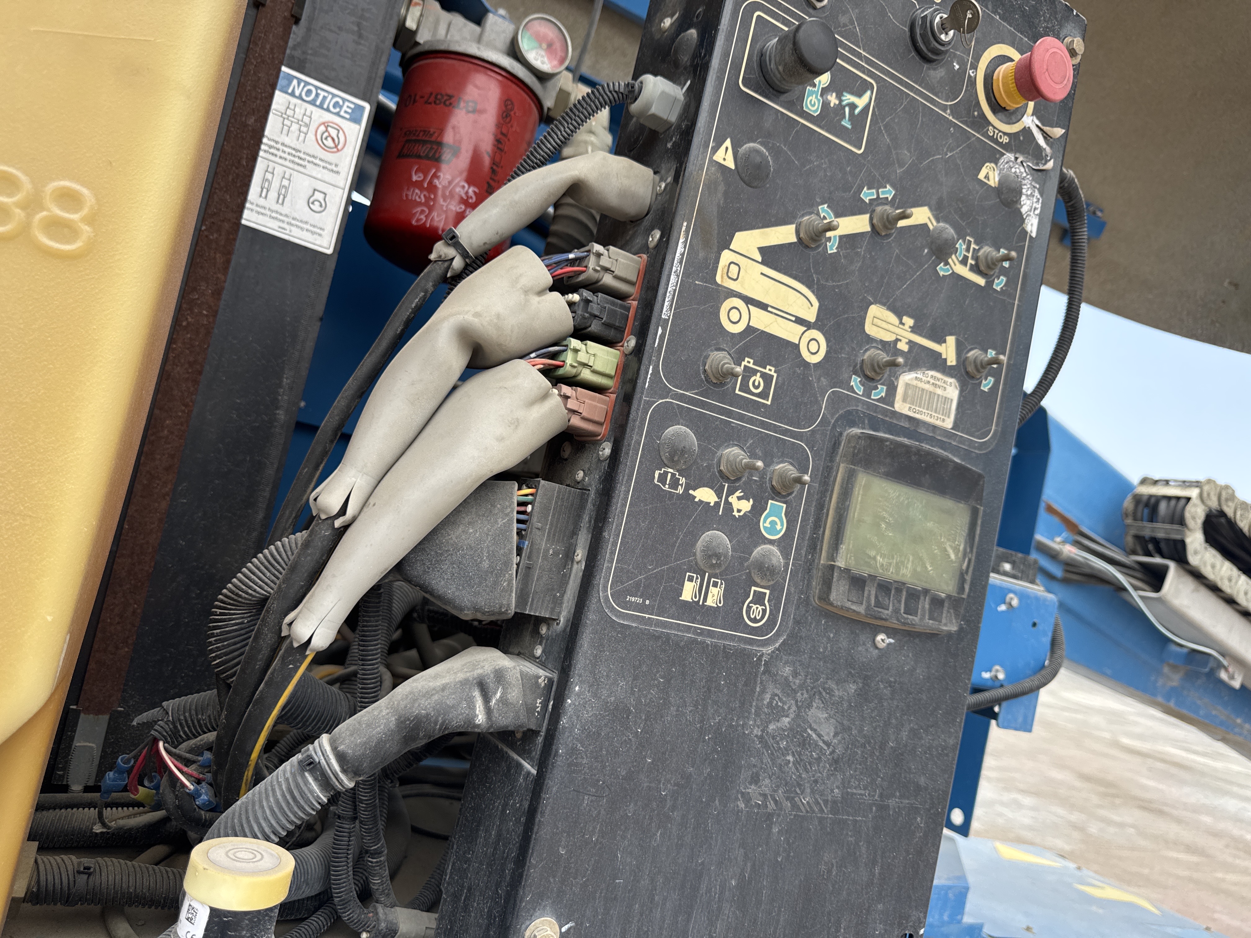 BLA-014-Genie-S-40-Boom-lifts-inspection-Electronic-Wires-1