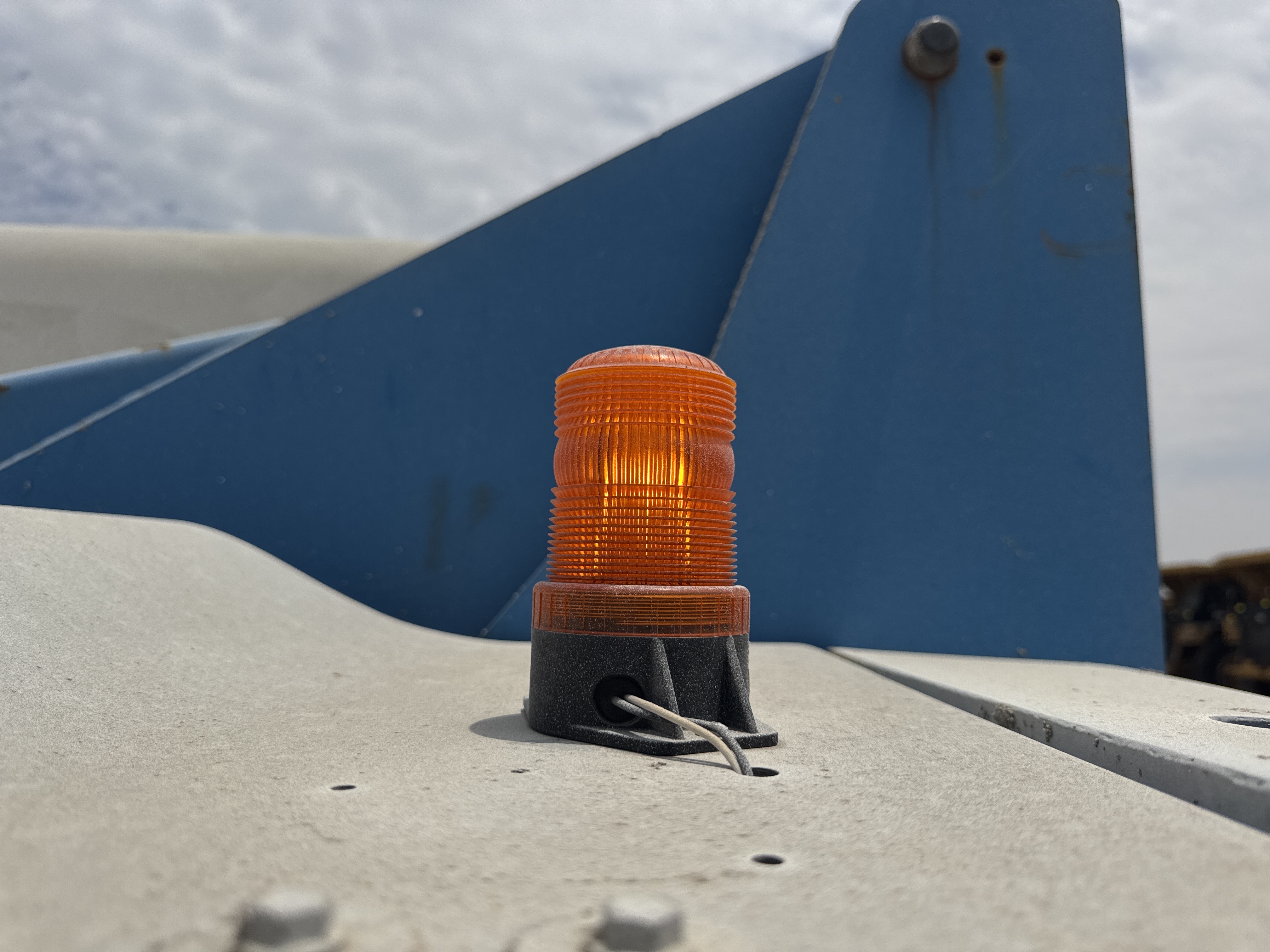 BLA-014-Genie-S-40-Boom-lifts-inspection-Electronic-Lights-and-signals-1