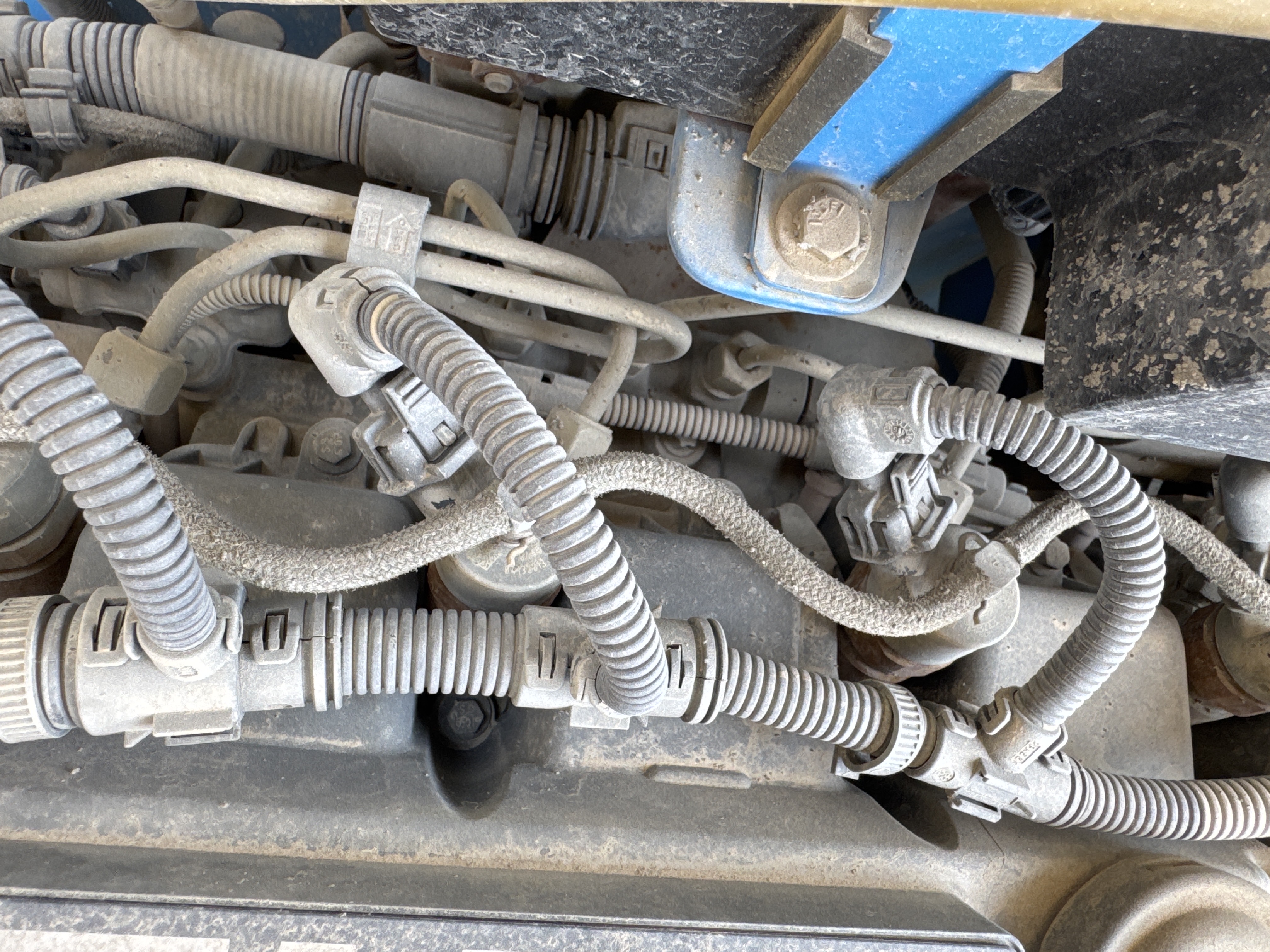 BLA-014-Genie-S-40-Boom-lifts-inspection-Engine-Fuel-leaks-1