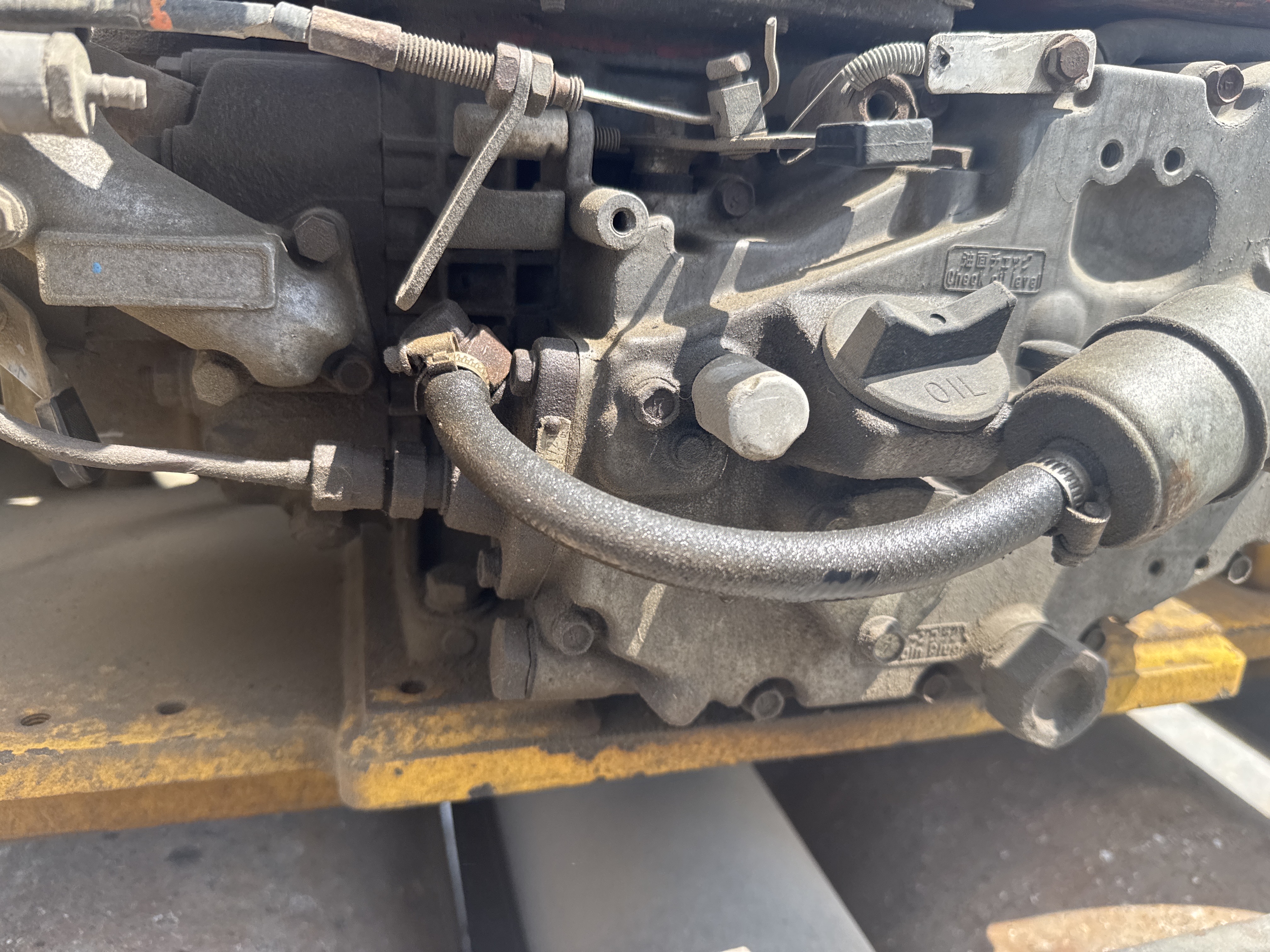 WBC-003-Sakai-HV60-Walk-behind-rollers-inspection-Engine-Fuel-leaks-1