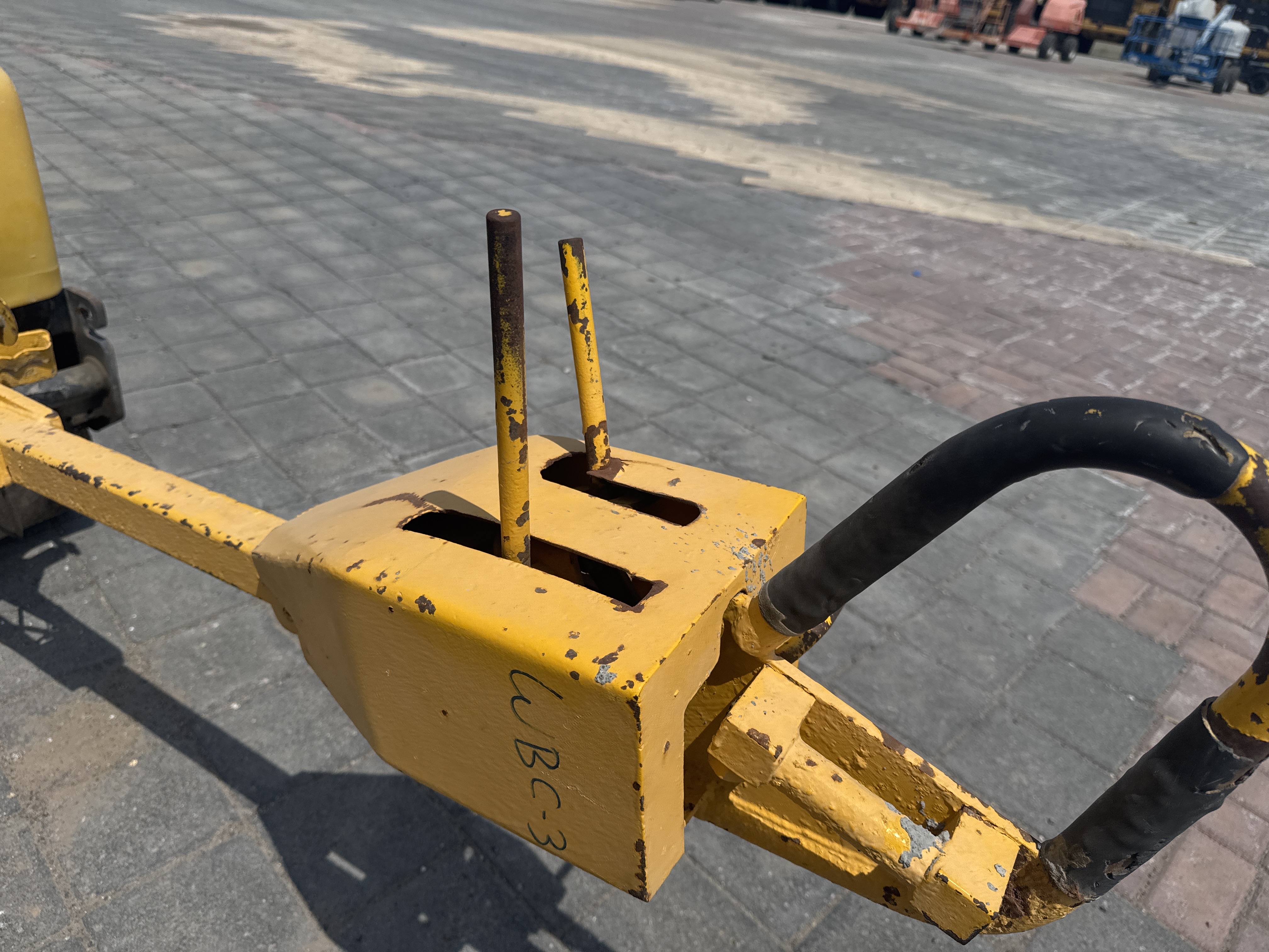 WBC-003-Sakai-HV60-Walk-behind-rollers-inspection-Drive-system-Direction-control-1