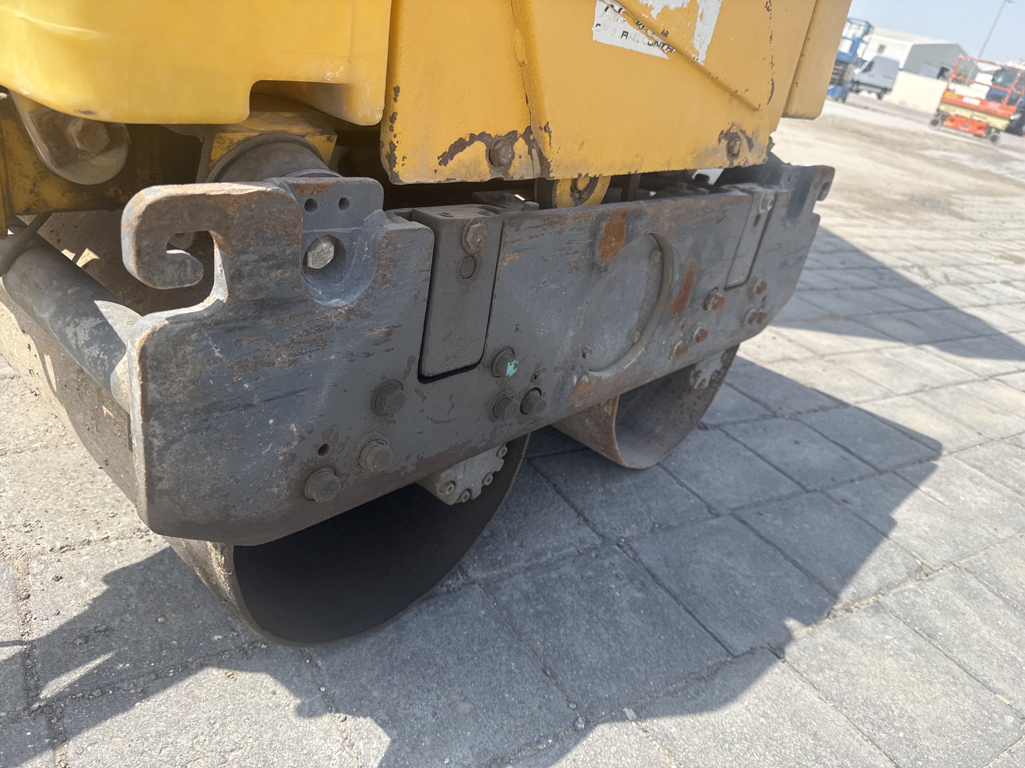 WBC-003-Sakai-HV60-Walk-behind-rollers-inspection-Structure-Right-hand-side-plate-1