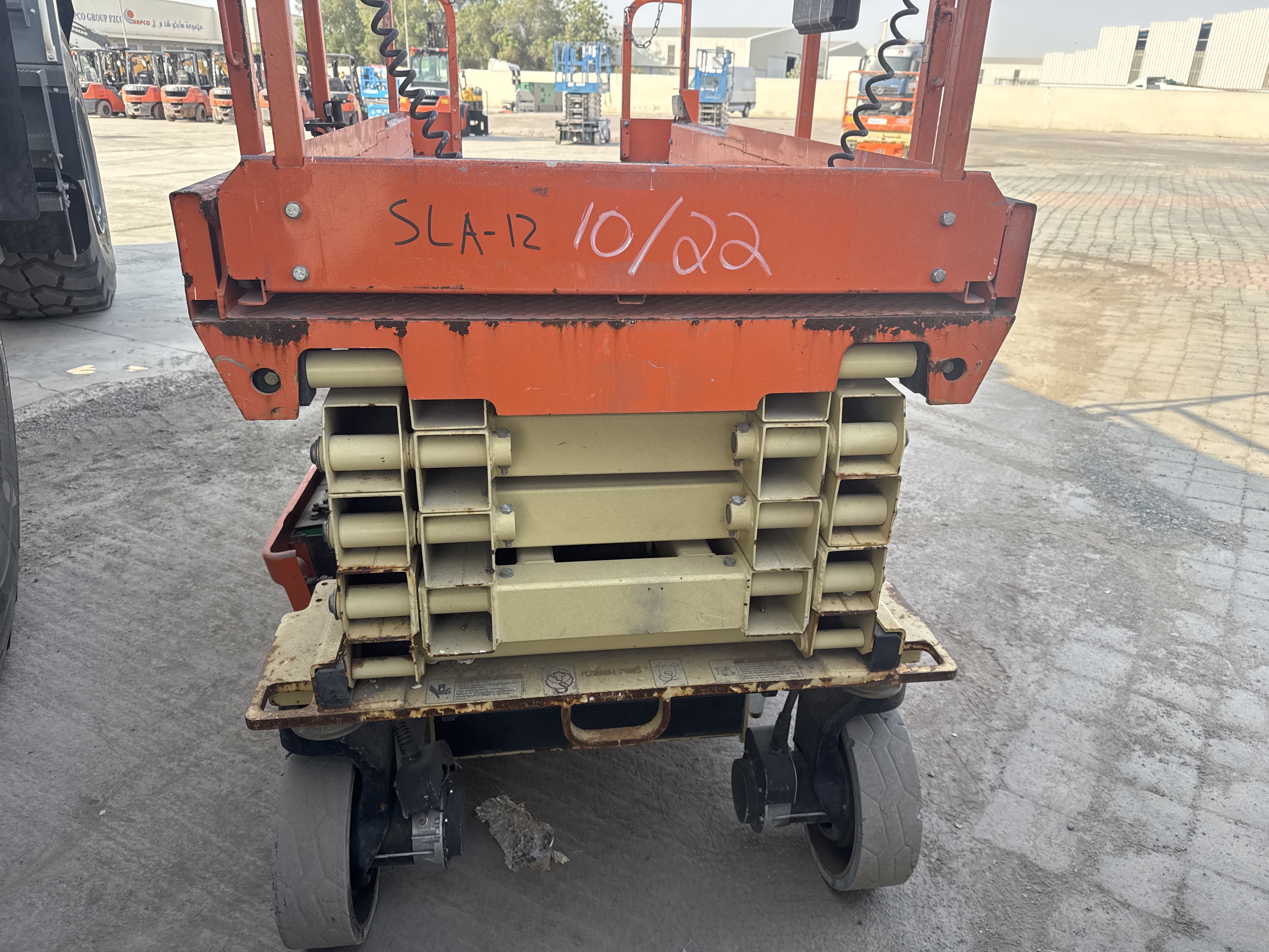 SLA-012-JLG-2646ES-Scissor-lifts-inspection-Structure-Paint-5