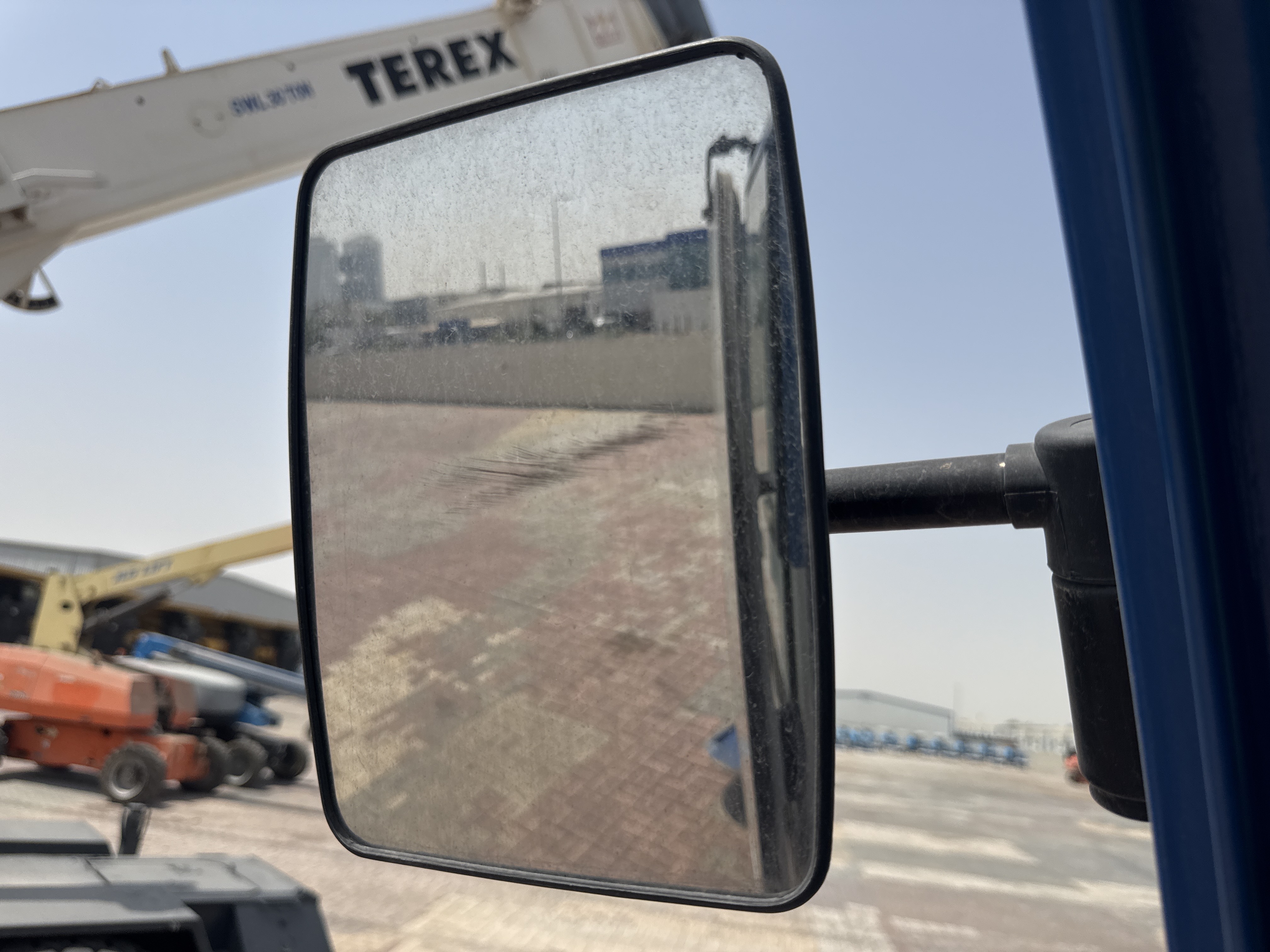RTC-001-Manotti-ARM-550-Rough-terrain-cranes-inspection-Cabin-Mirrors-1