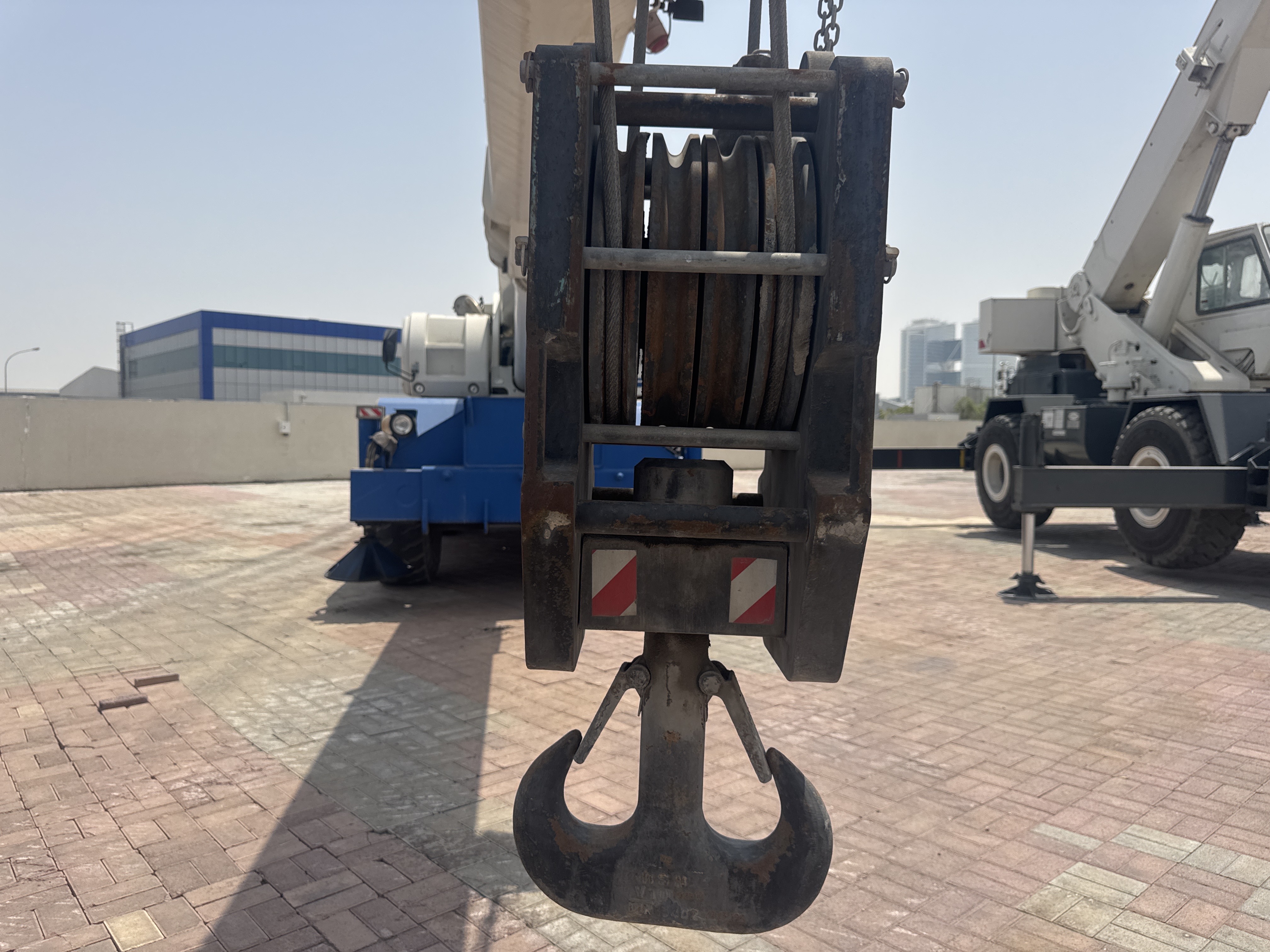 RTC-001-Manotti-ARM-550-Rough-terrain-cranes-inspection-Structure-Main-hook-1
