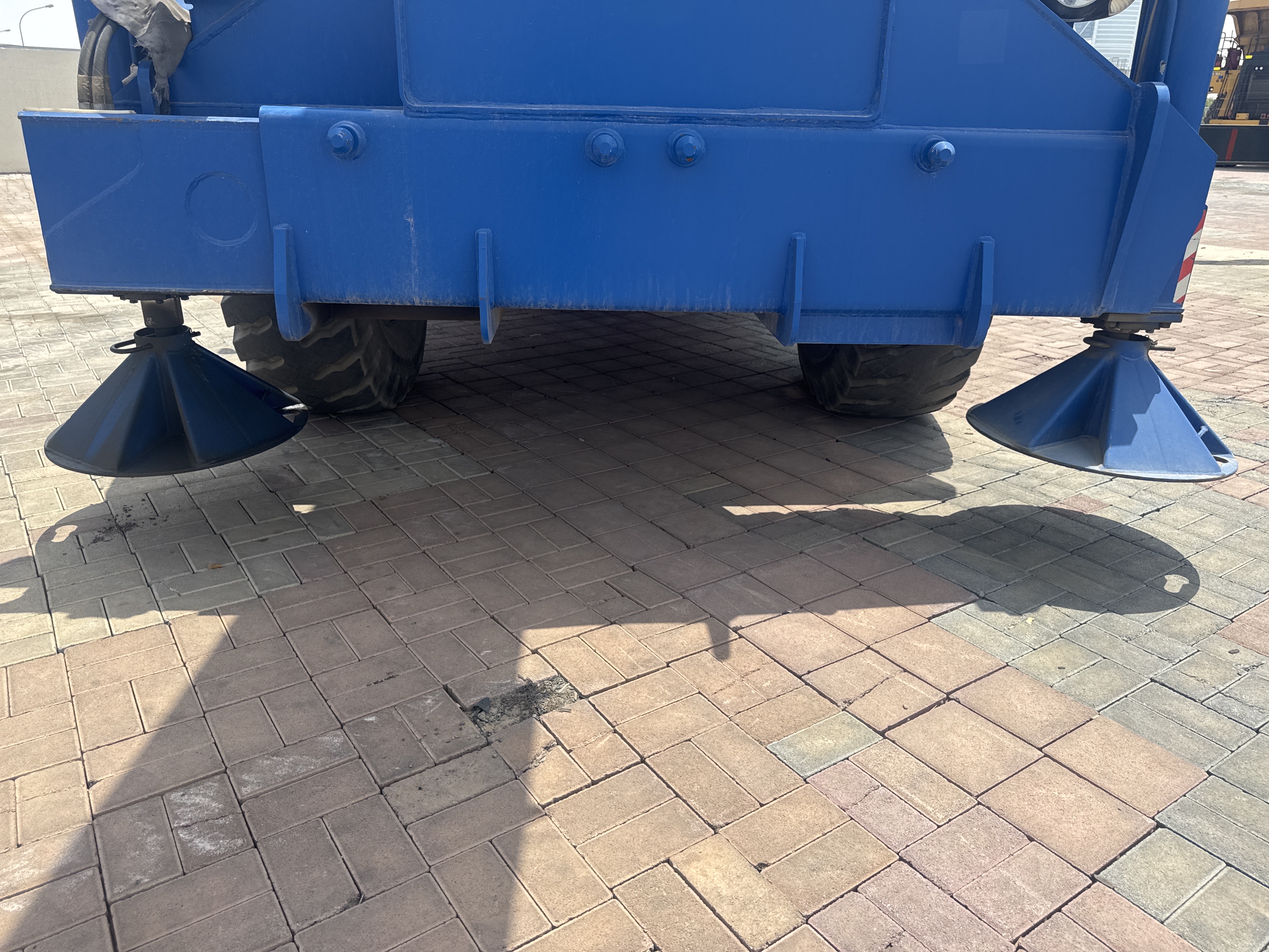 RTC-001-Manotti-ARM-550-Rough-terrain-cranes-inspection-Structure-Outriggers-1