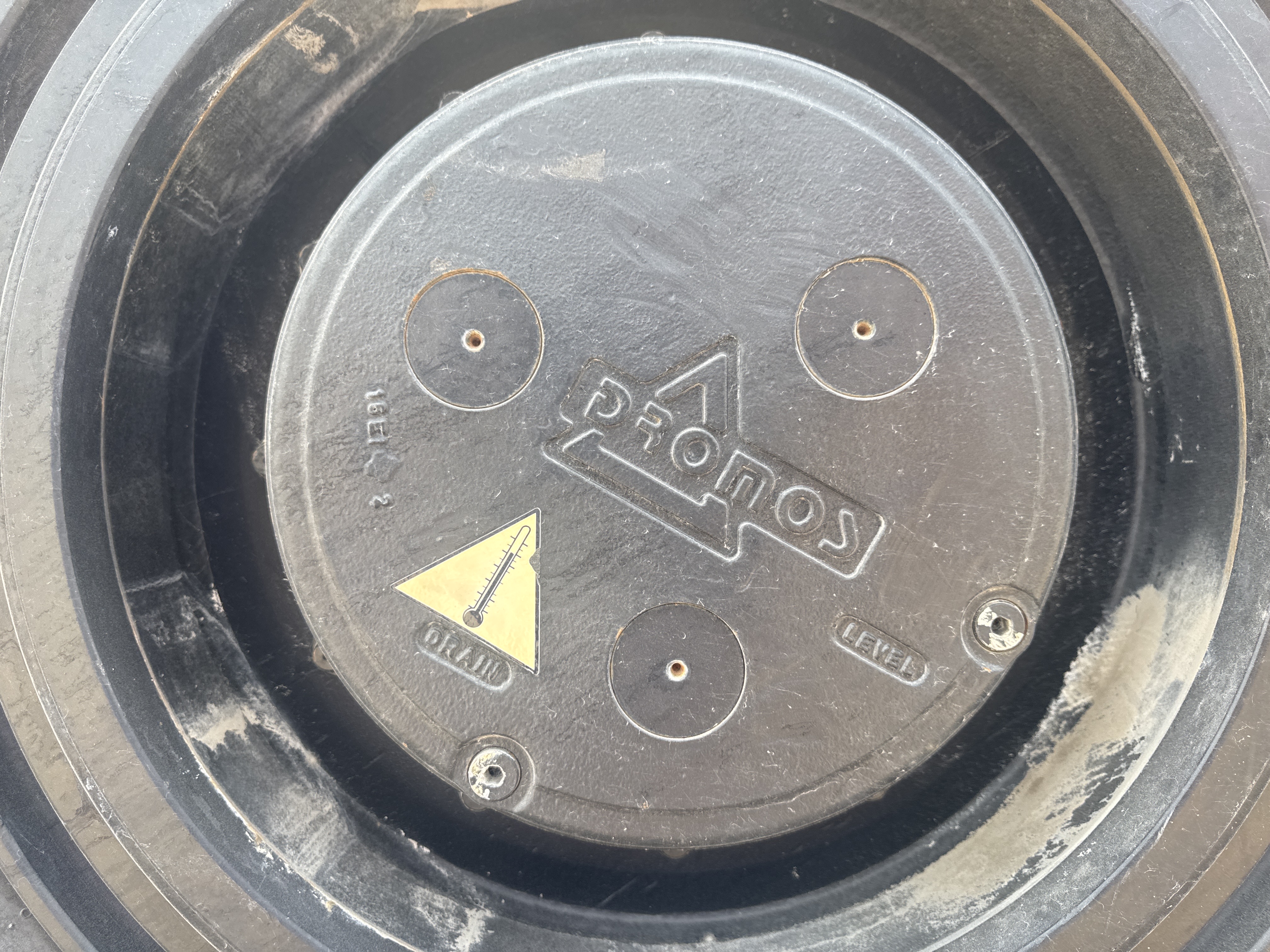RTC-001-Manotti-ARM-550-Rough-terrain-cranes-inspection-Chassis-Wheel-hub-condition-1