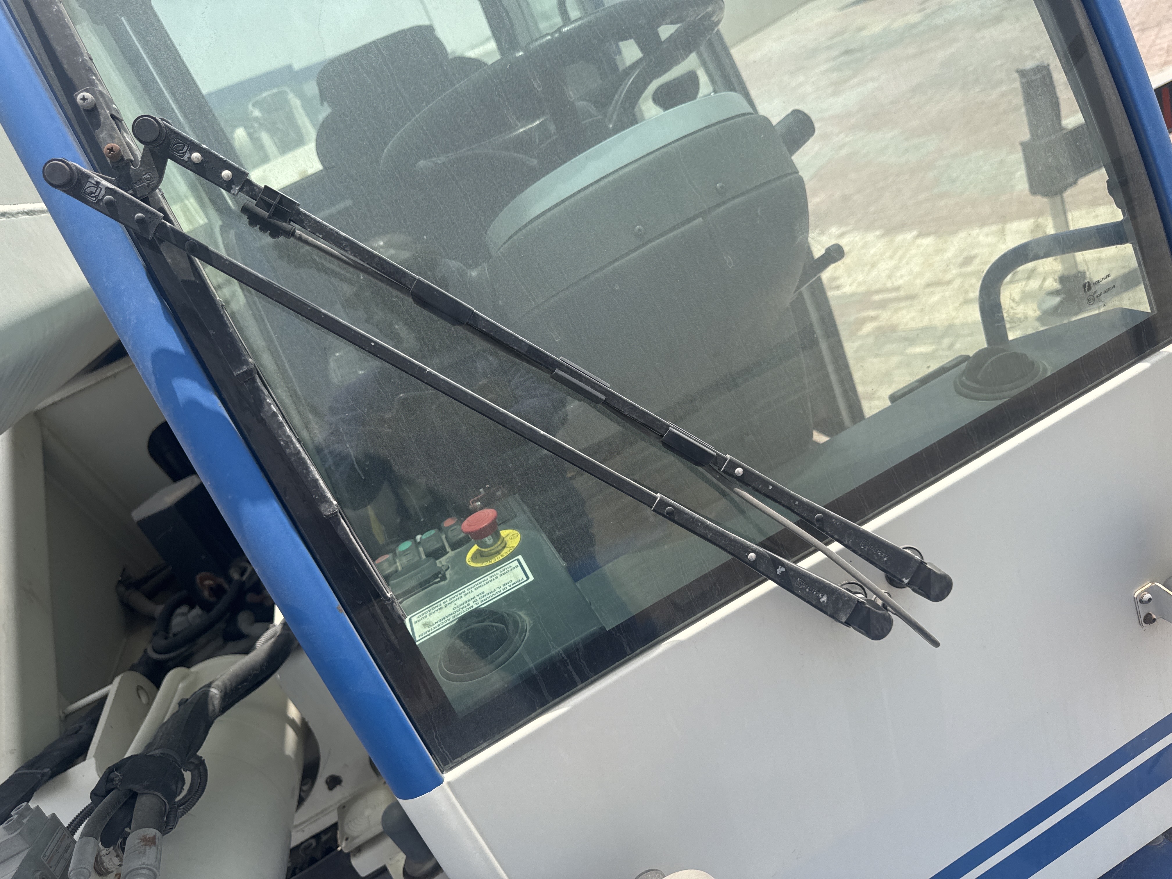 RTC-001-Manotti-ARM-550-Rough-terrain-cranes-inspection-Electronics-Wipers-1