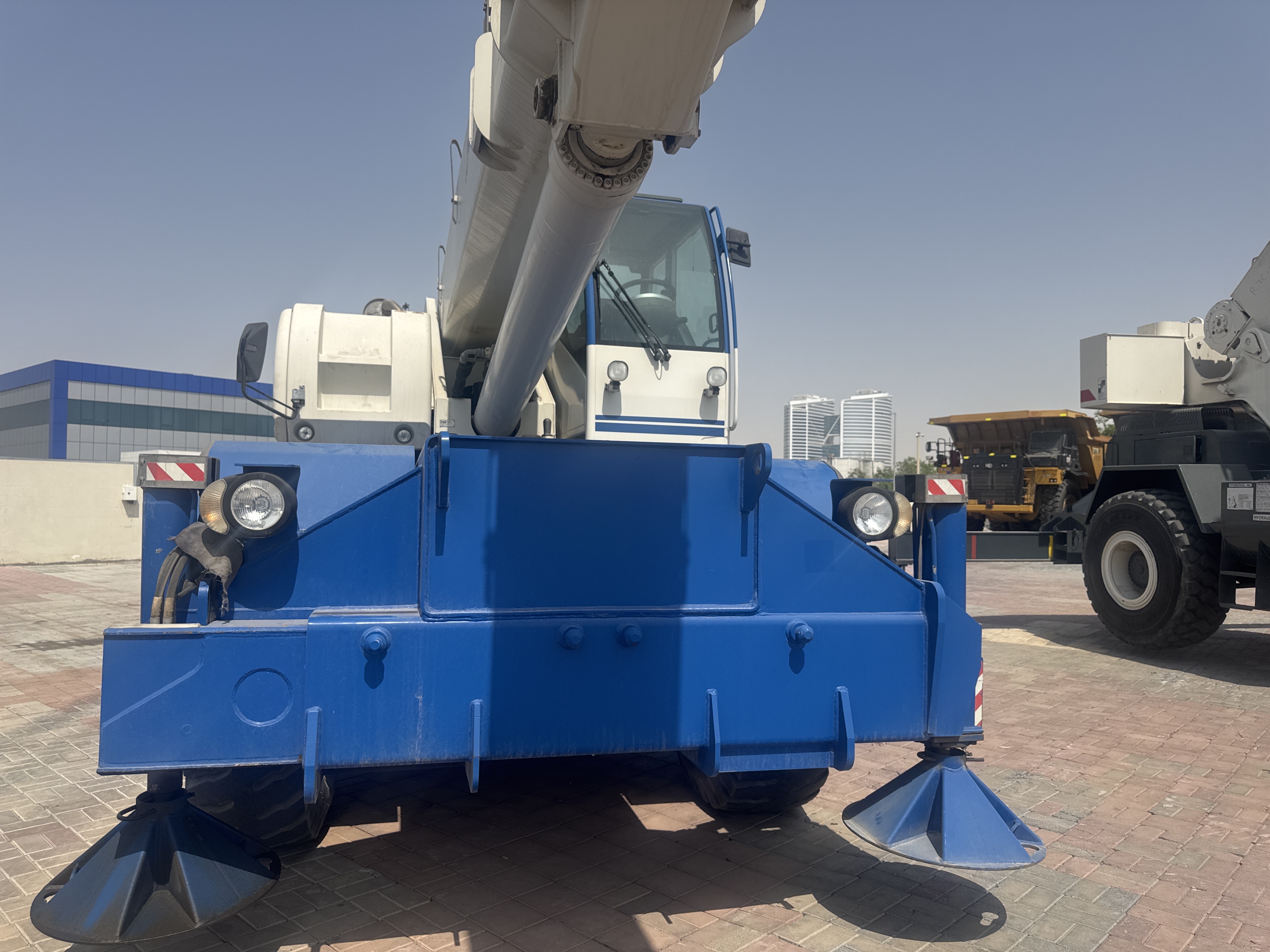 RTC-001-Manotti-ARM-550-Rough-terrain-cranes-inspection-Structure-Paint-2