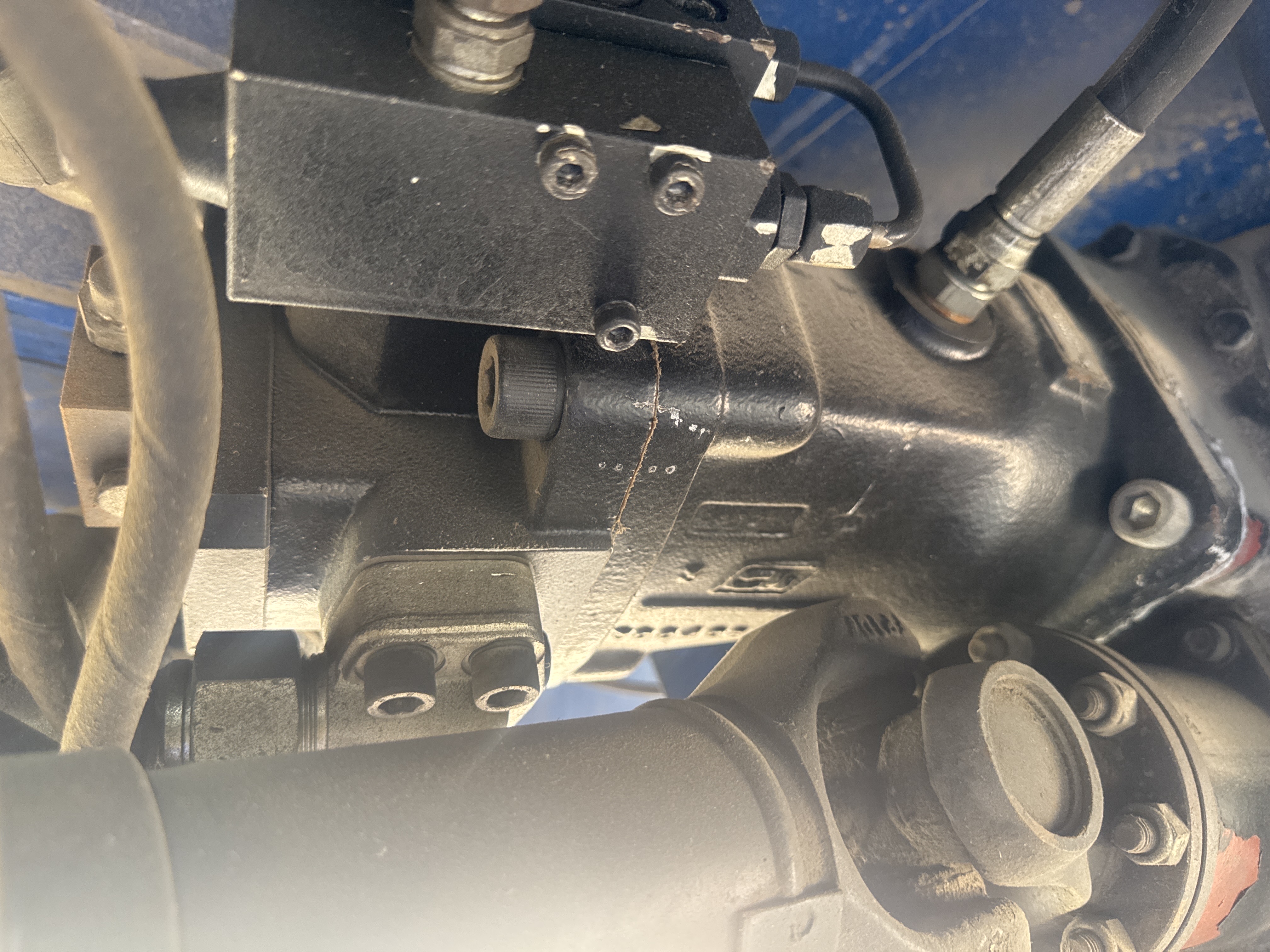 RTC-001-Manotti-ARM-550-Rough-terrain-cranes-inspection-Hydraulics-Hydraulic-pump-1