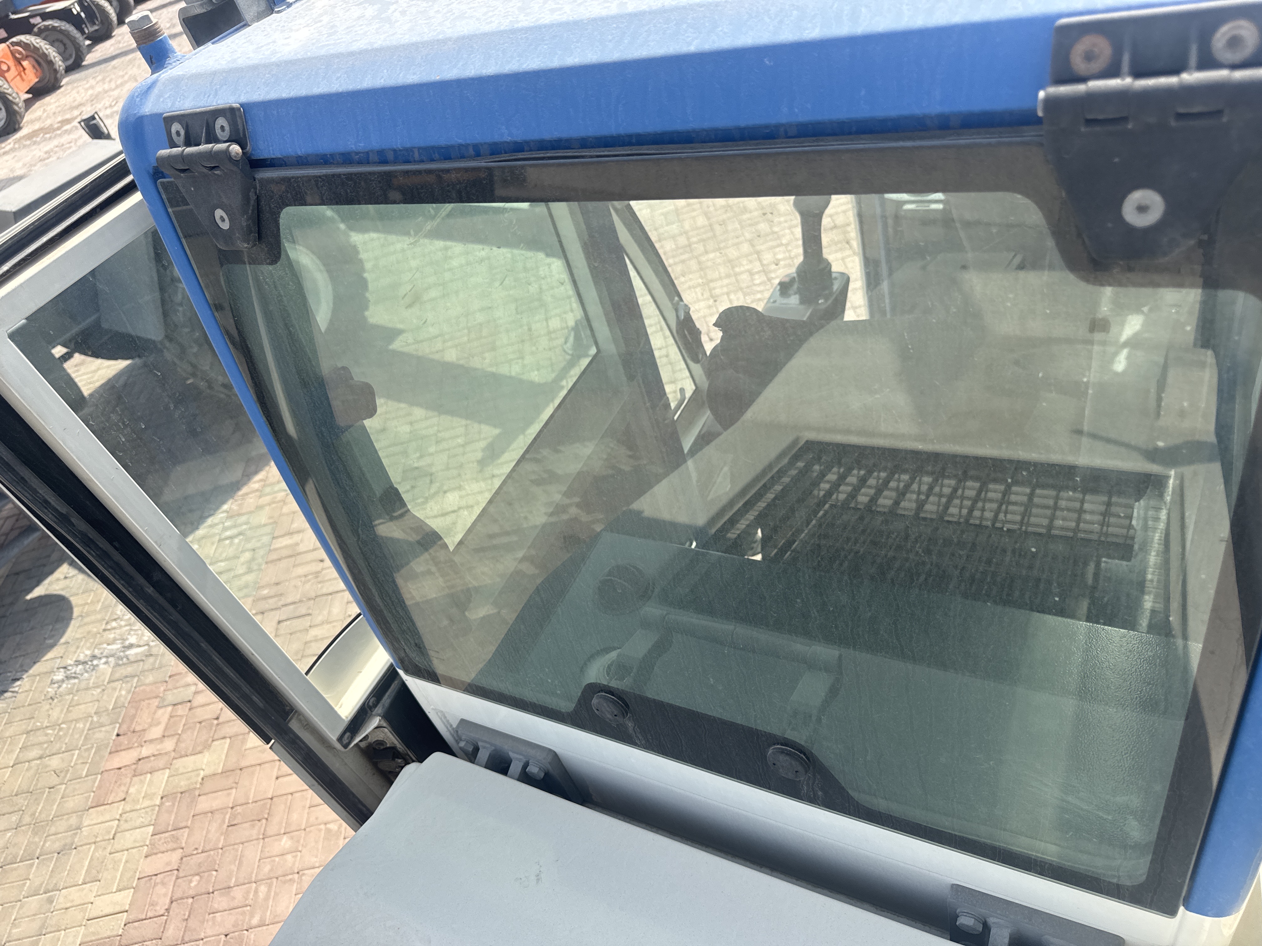 RTC-001-Manotti-ARM-550-Rough-terrain-cranes-inspection-Safety-Glass-1