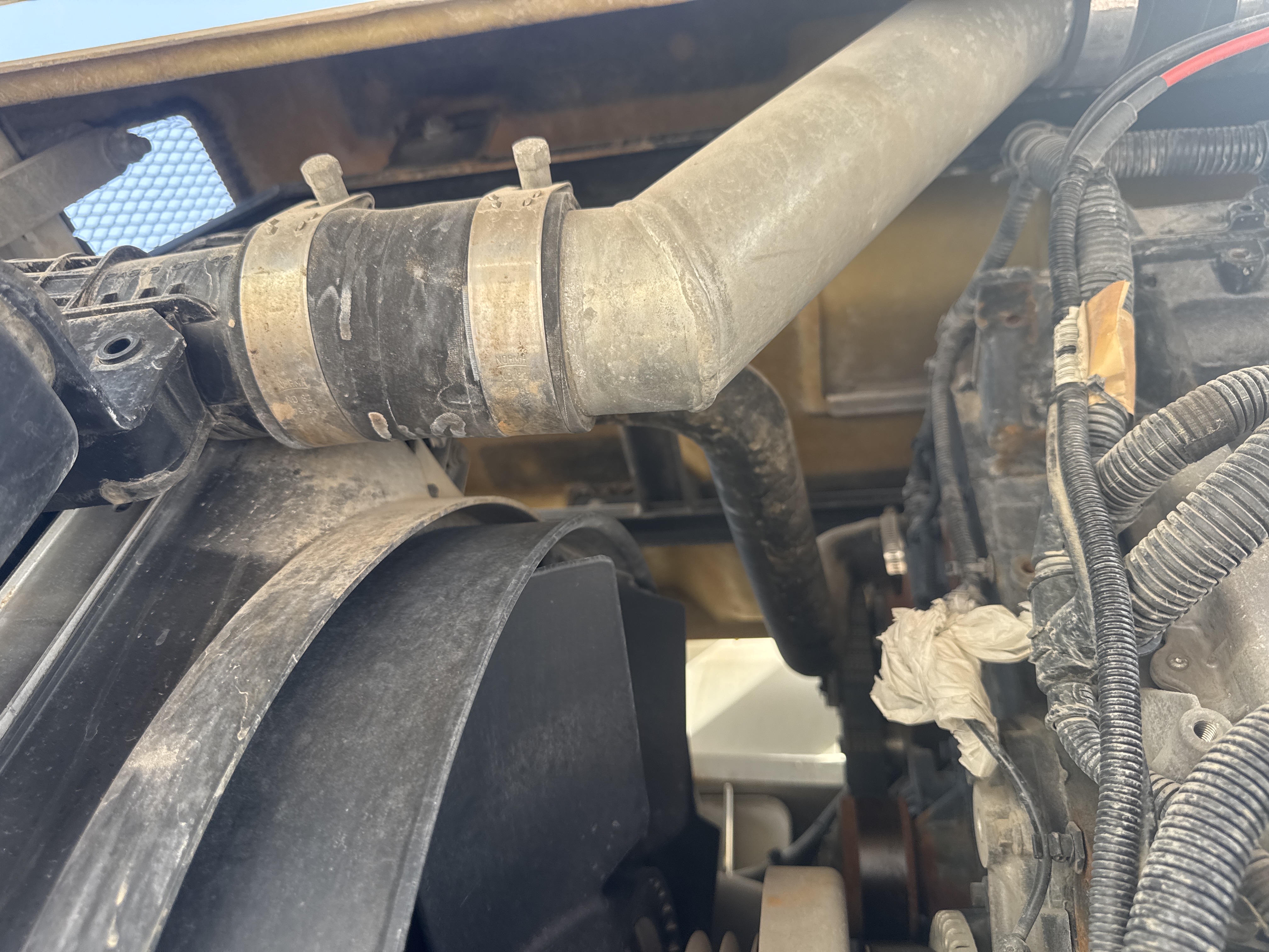 RTC-001-Manotti-ARM-550-Rough-terrain-cranes-inspection-Engine-Hoses-1