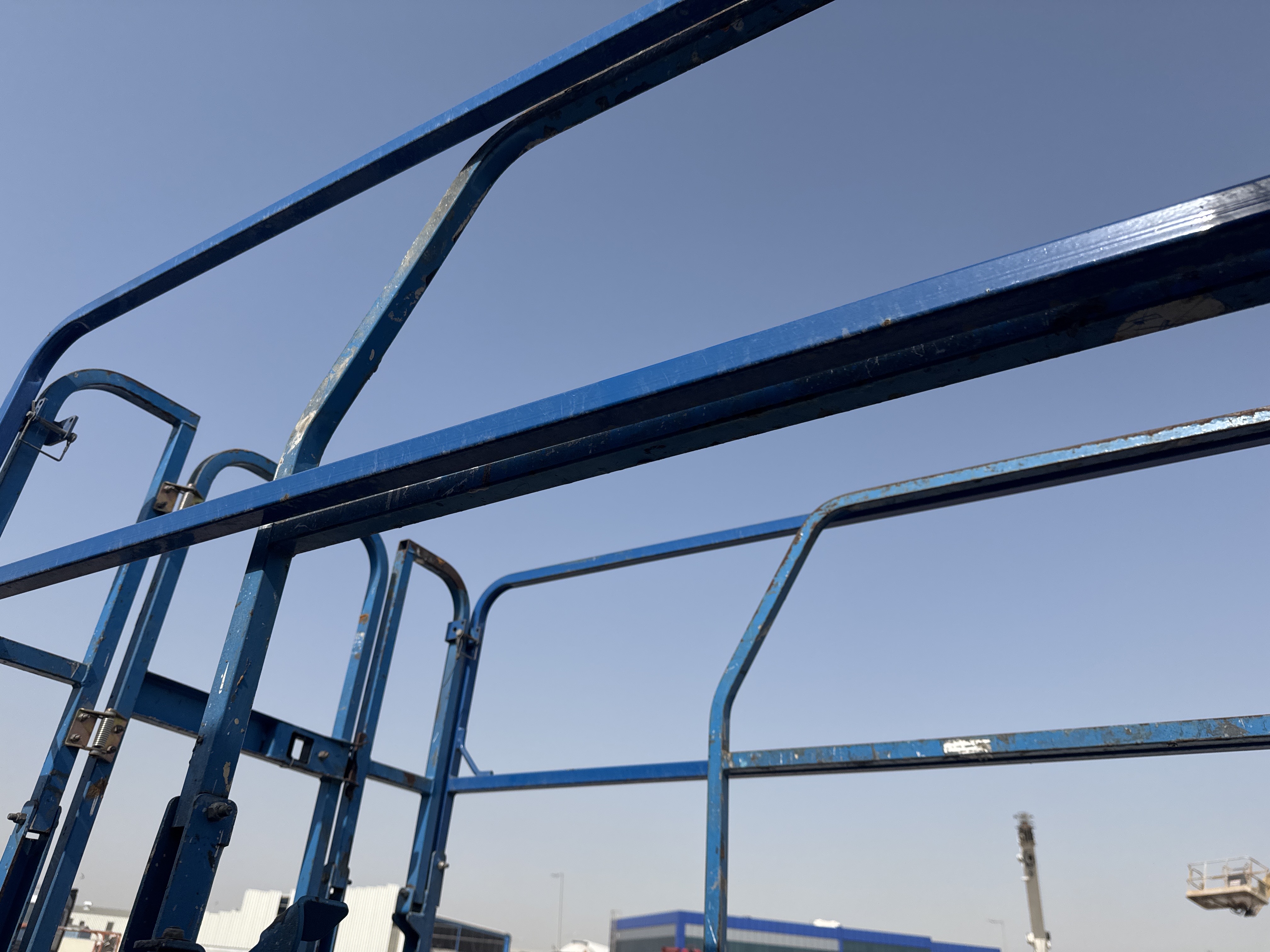 SLA-006-Genie-GS-4047-Scissor-lifts-inspection-Structure-Guard-rail-1