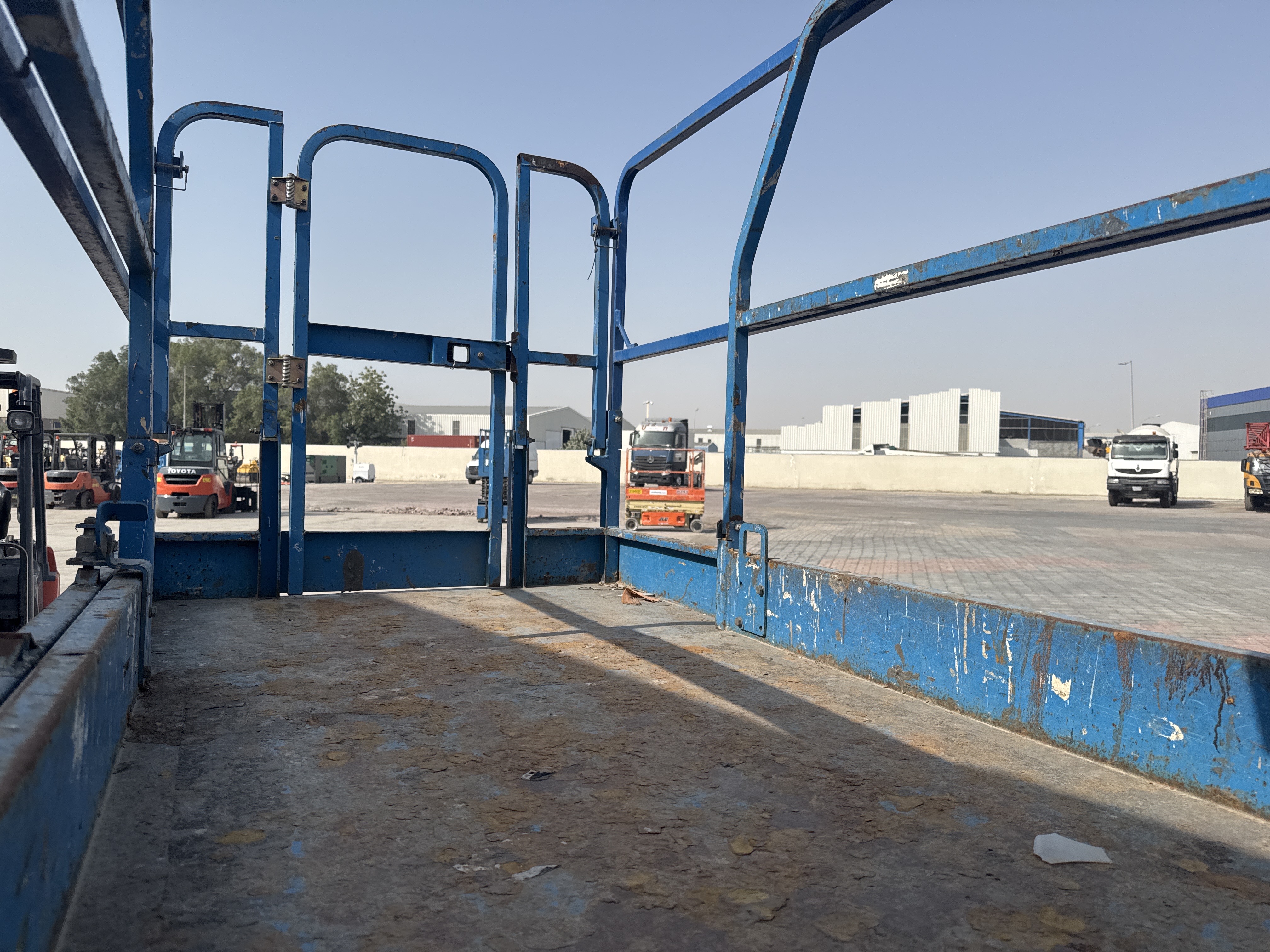 SLA-006-Genie-GS-4047-Scissor-lifts-inspection-Structure-Platform-1