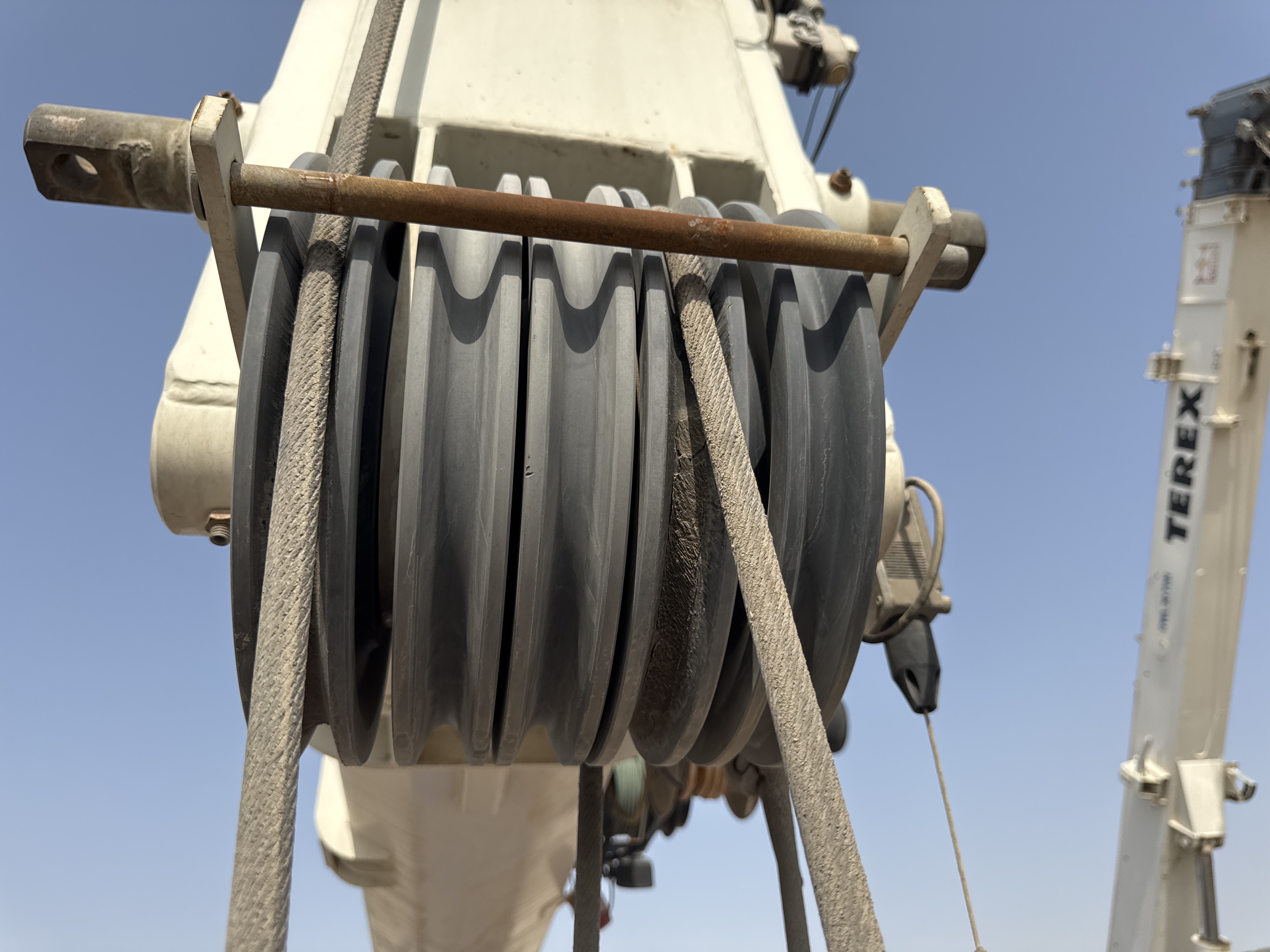 RTC-001-Manotti-ARM-550-Rough-terrain-cranes-inspection-Structure-Gantry-pulley-set-1