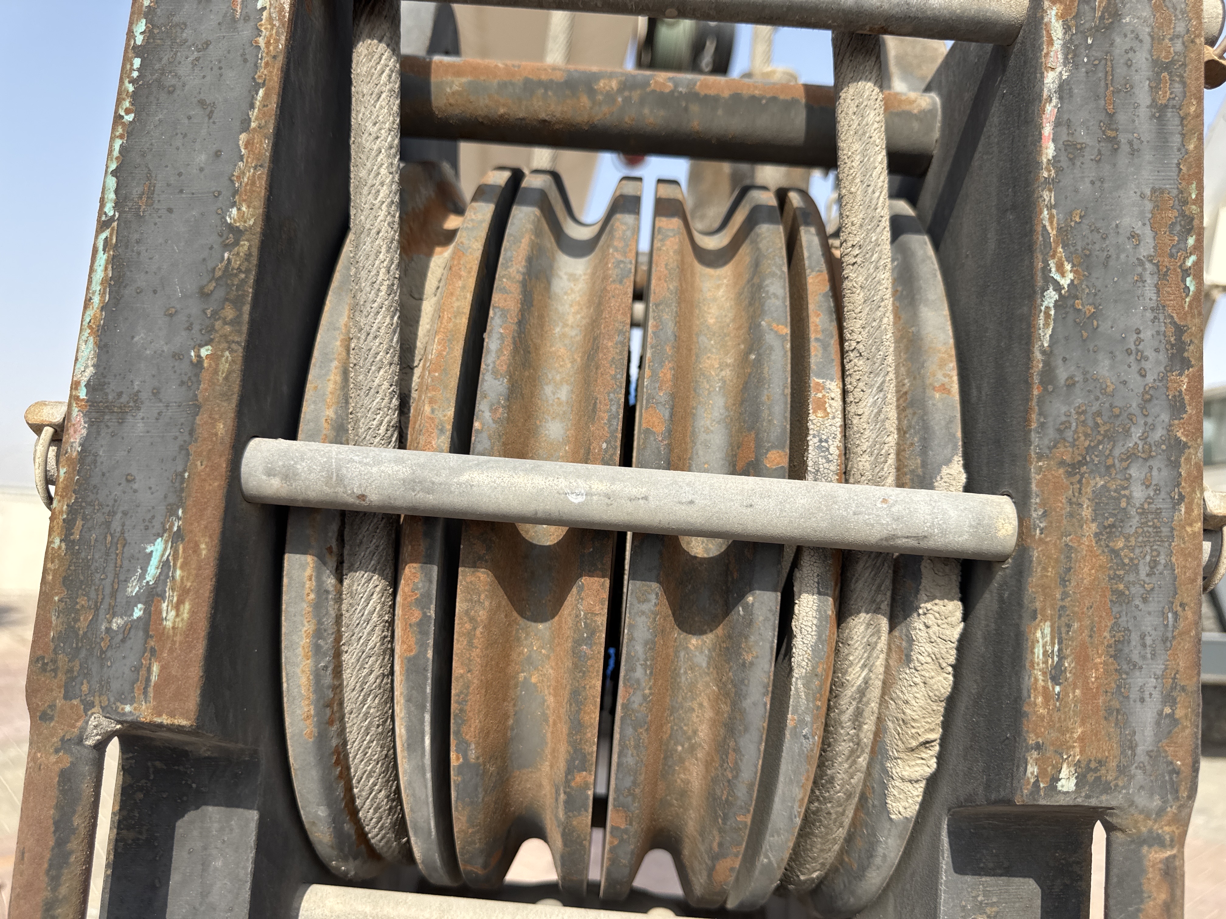 RTC-001-Manotti-ARM-550-Rough-terrain-cranes-inspection-Structure-Gantry-pulley-set-1
