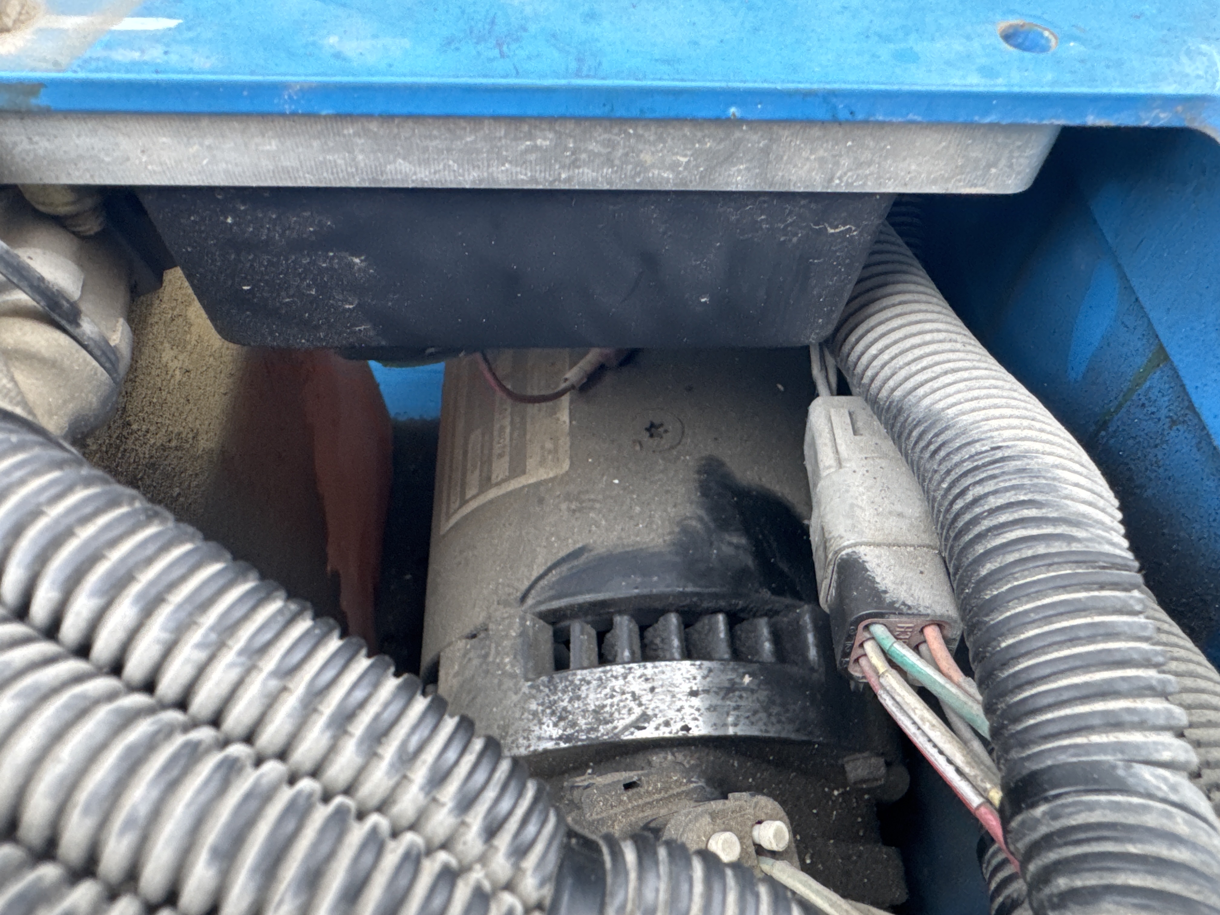 SLA-006-Genie-GS-4047-Scissor-lifts-inspection-Hydraulics-Hydraulic-pump-1