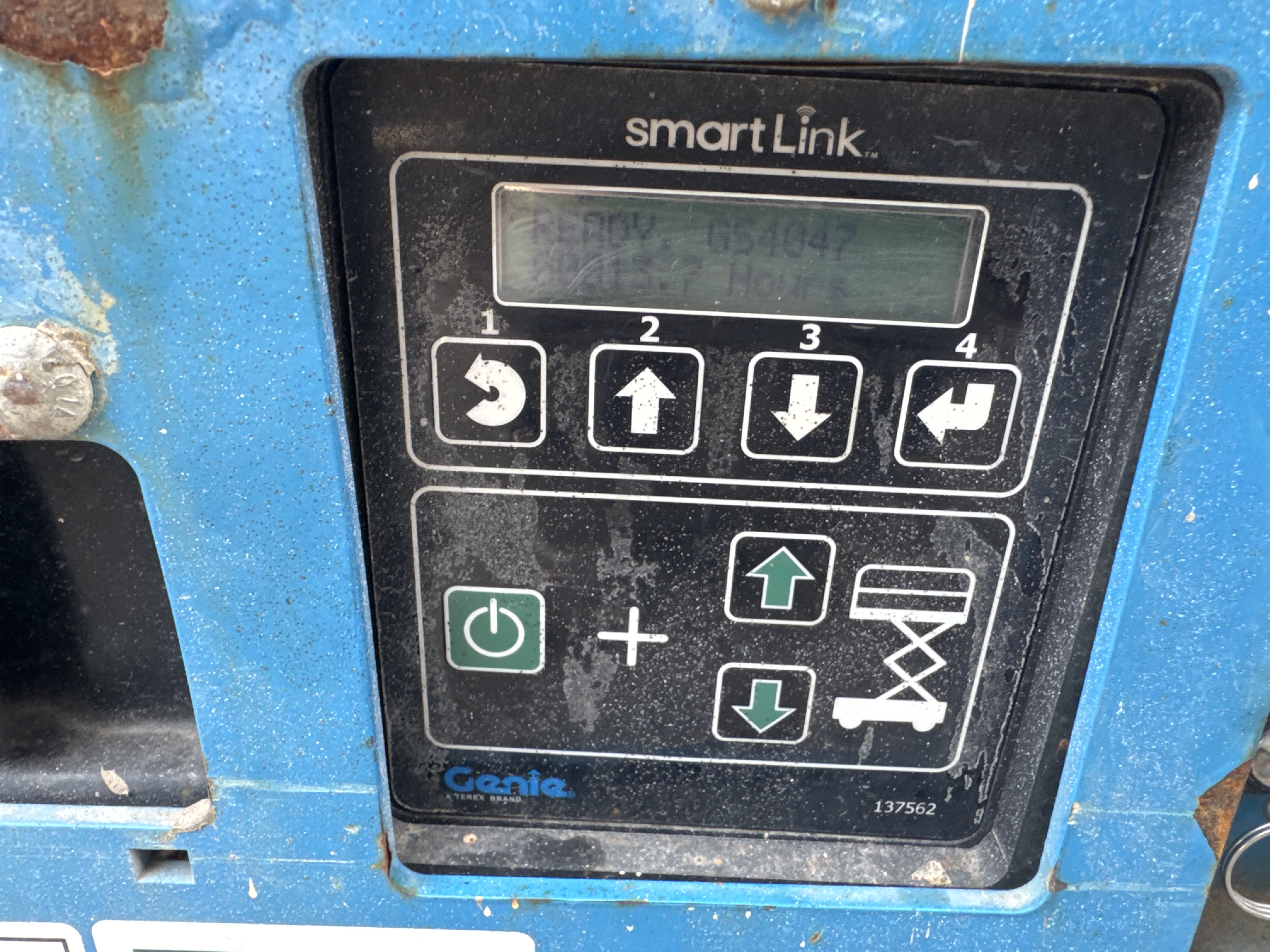 SLA-006-Genie-GS-4047-Scissor-lifts-inspection-Electronics-Electronic-instrument-board-1