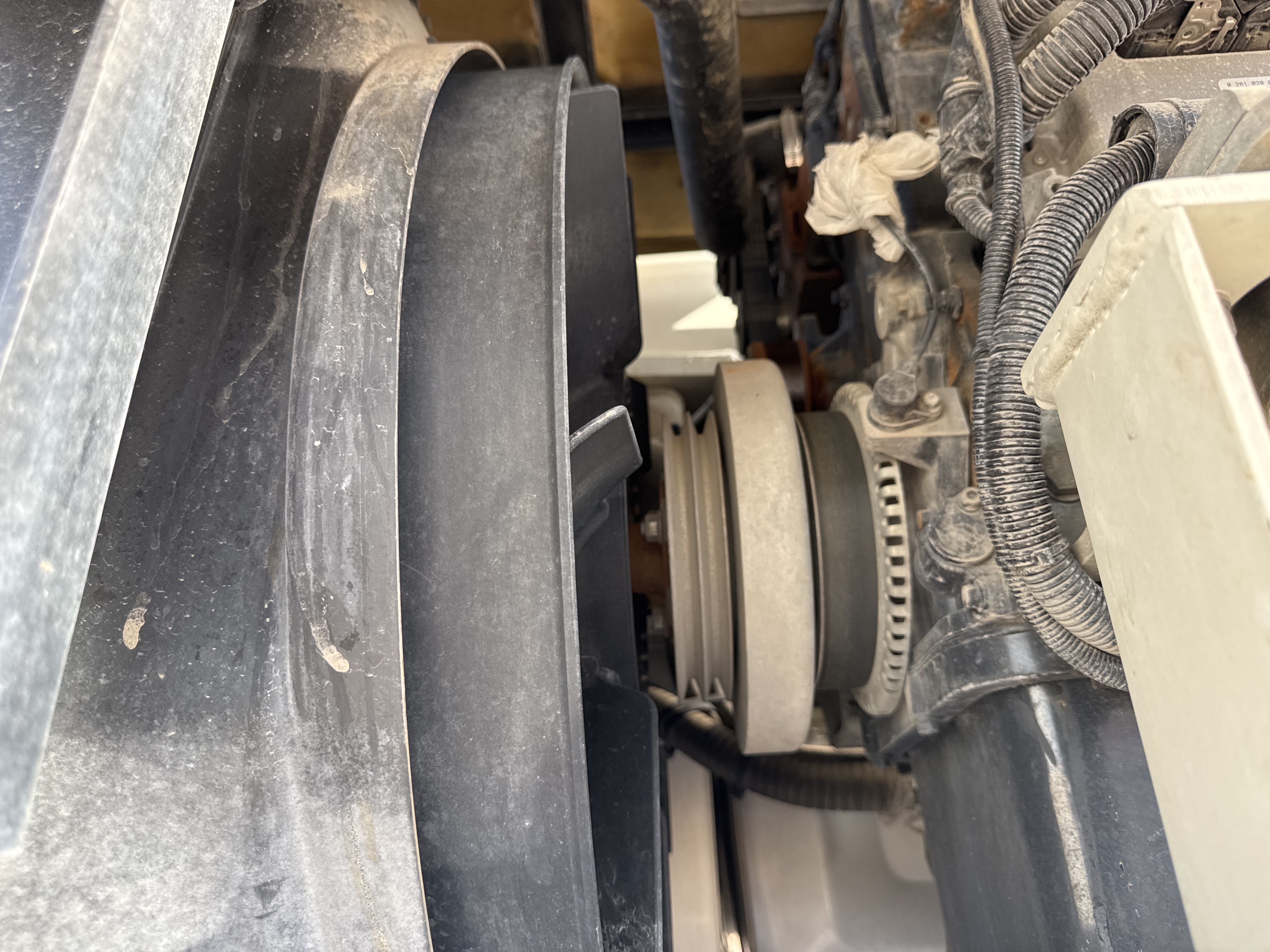 RTC-001-Manotti-ARM-550-Rough-terrain-cranes-inspection-Engine-Belts-1