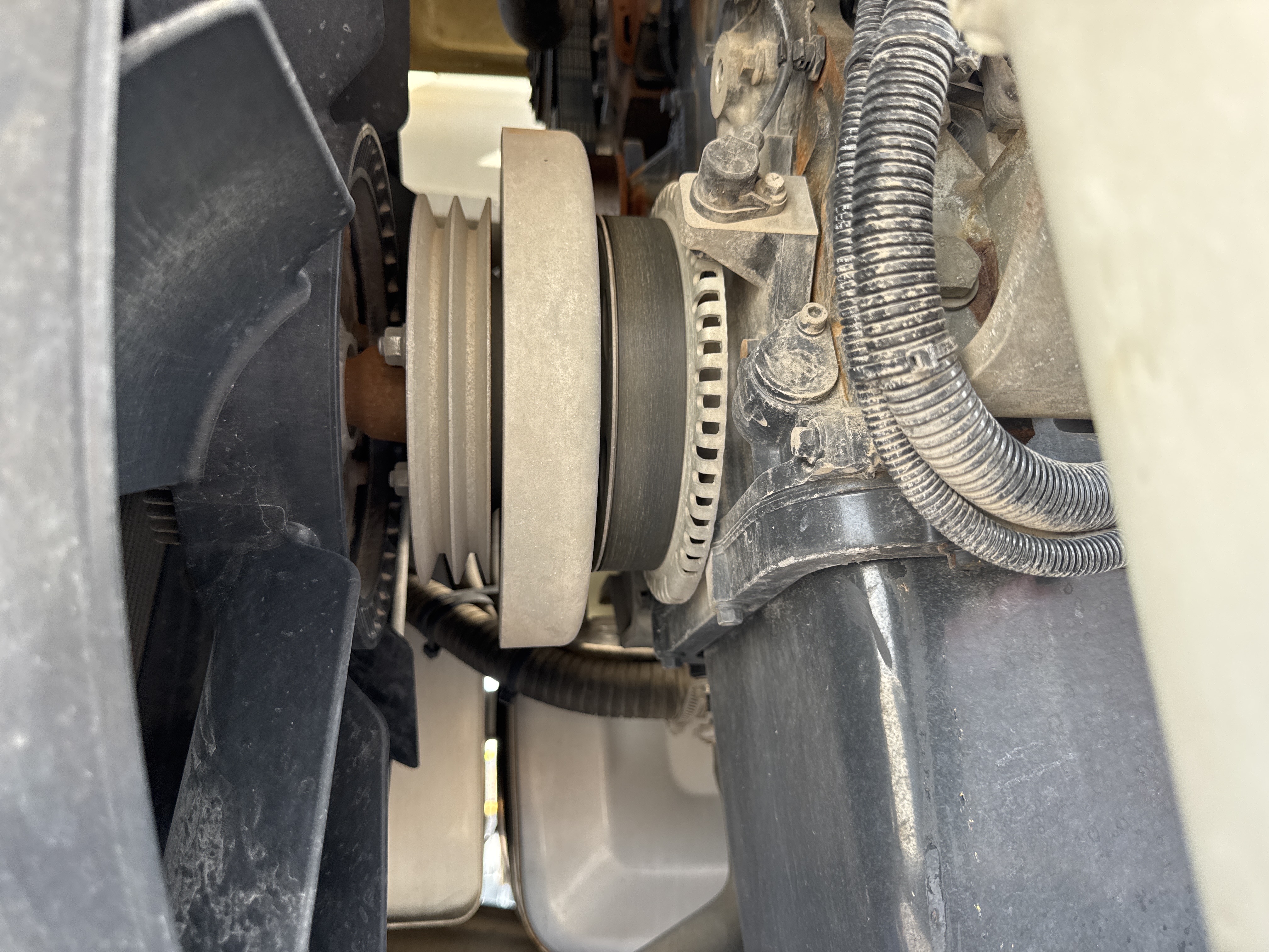 RTC-001-Manotti-ARM-550-Rough-terrain-cranes-inspection-Engine-Belts-1