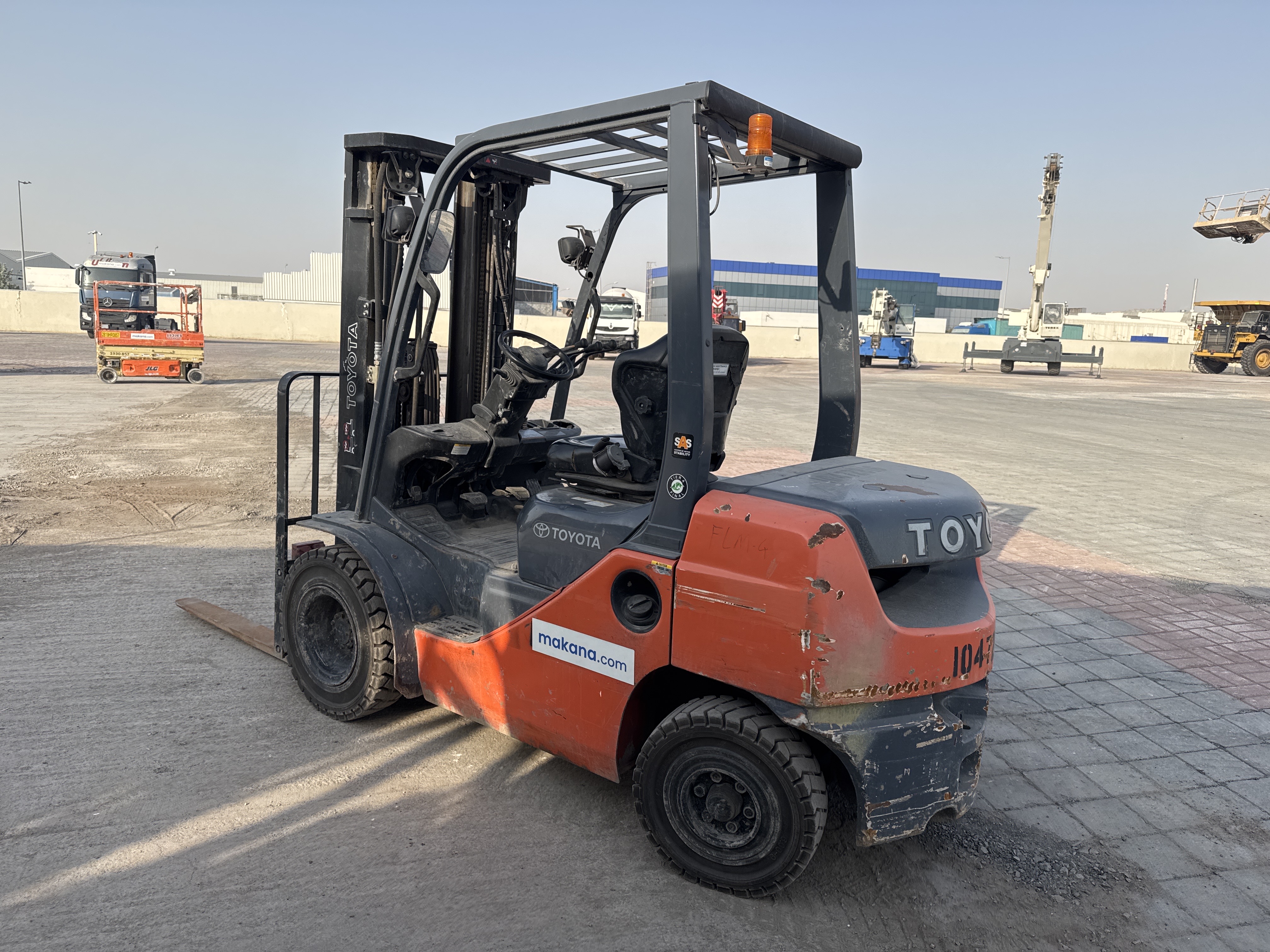 FLM-004-Toyota-8FDU25-Forklifts-inspection-Structure-Paint-1