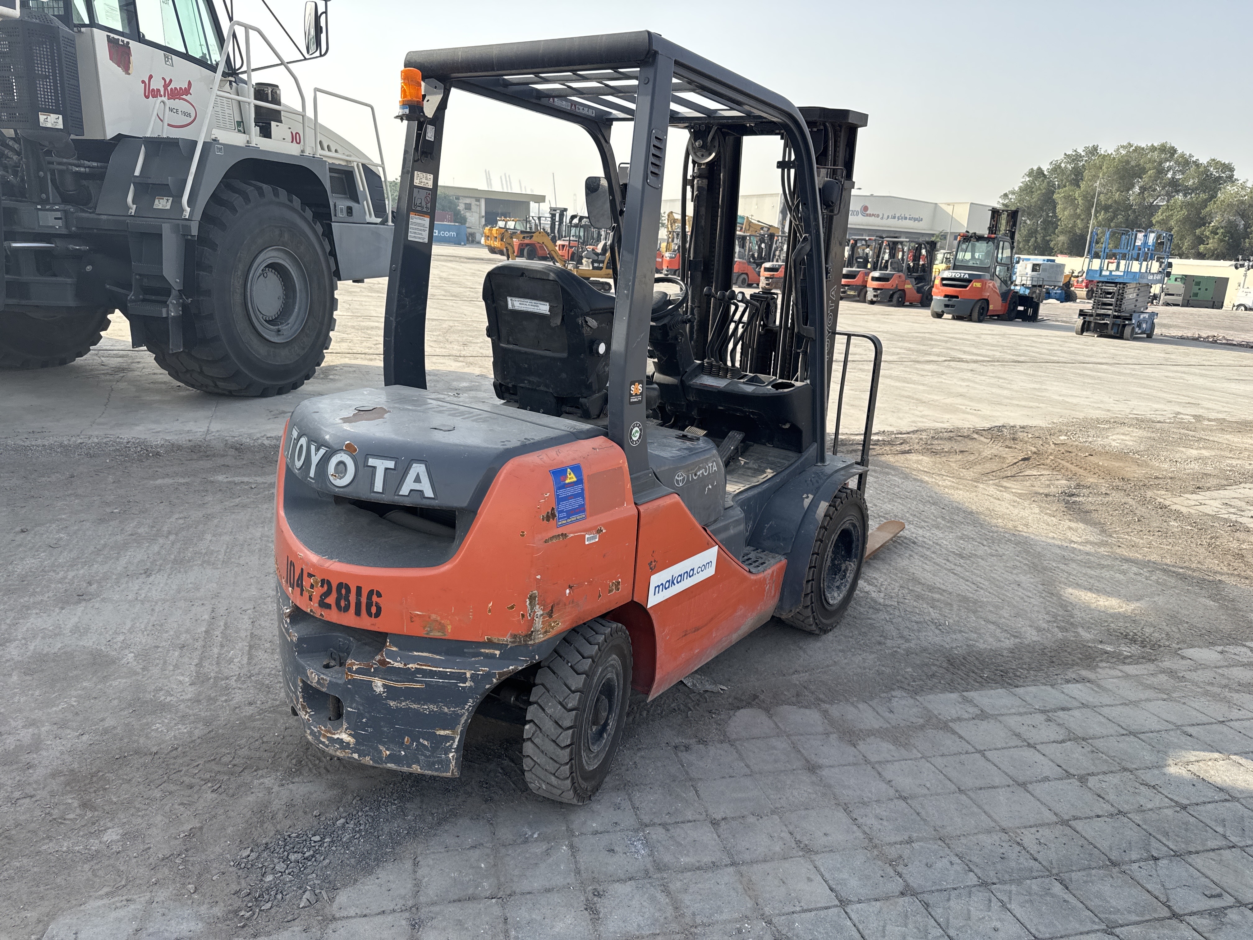 FLM-004-Toyota-8FDU25-Forklifts-inspection-Structure-Paint-1