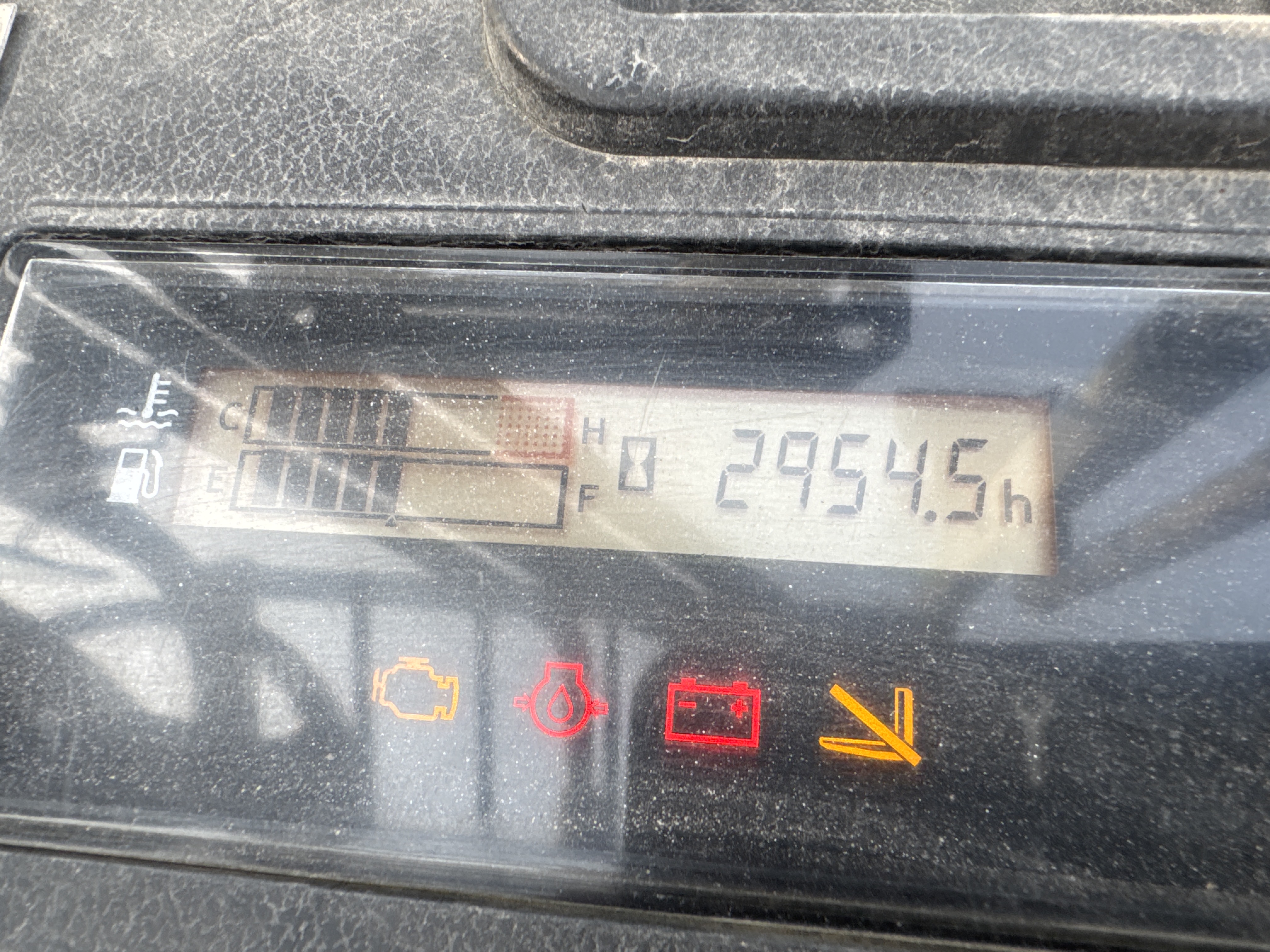 FLM-004-Toyota-8FDU25-Forklifts-inspection-General-Hour-meter-1