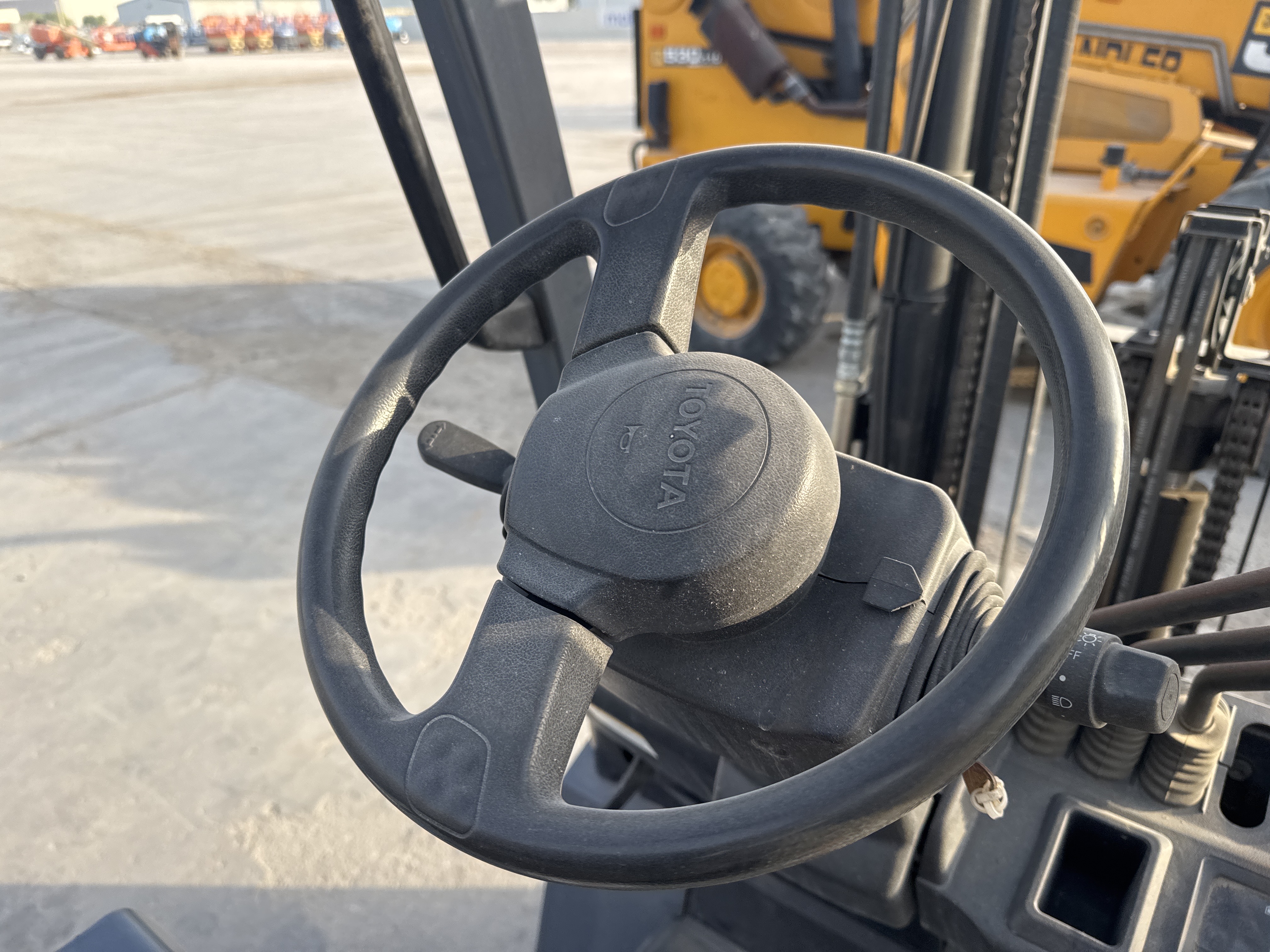 FLM-002-Toyota-8FBCU25-Forklifts-inspection-Cabin-Steering-response-1