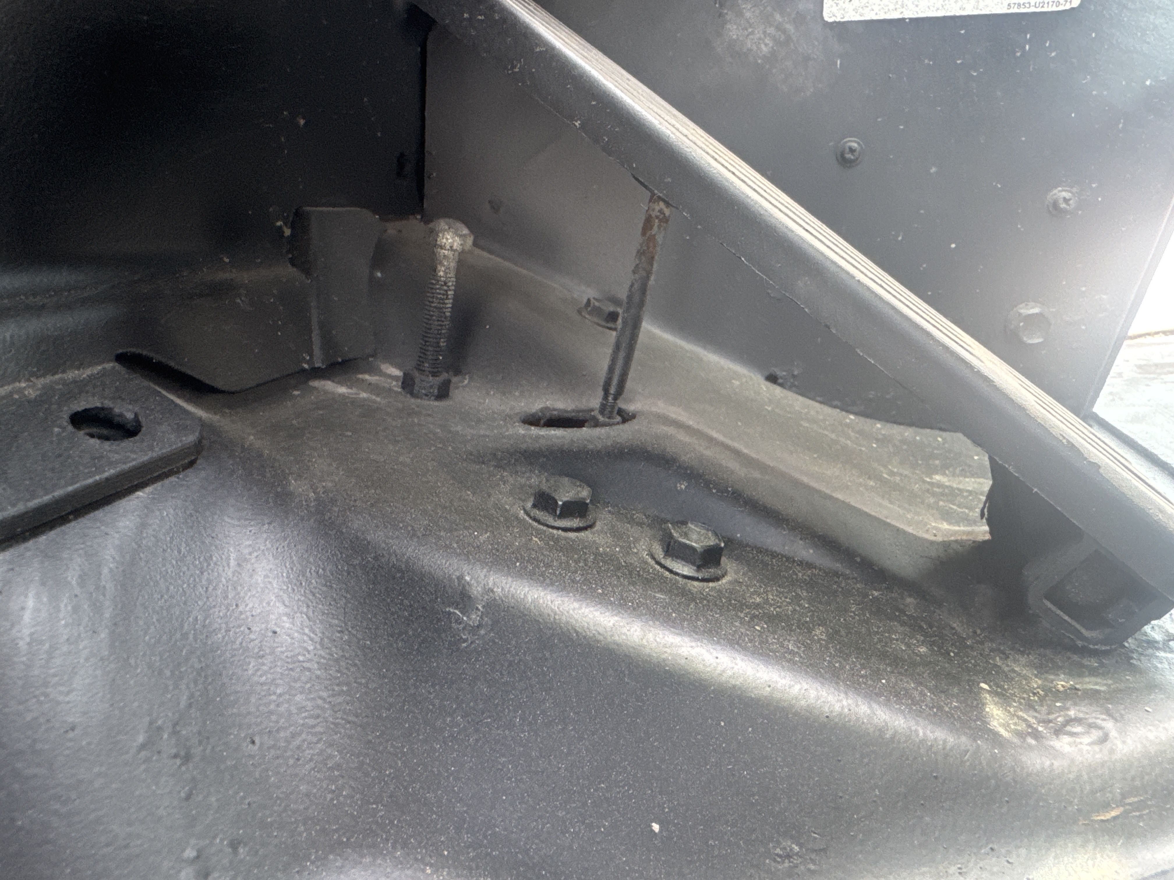FLM-024-Toyota-8FD50U-Forklifts-inspection-Engine-Throttle-1