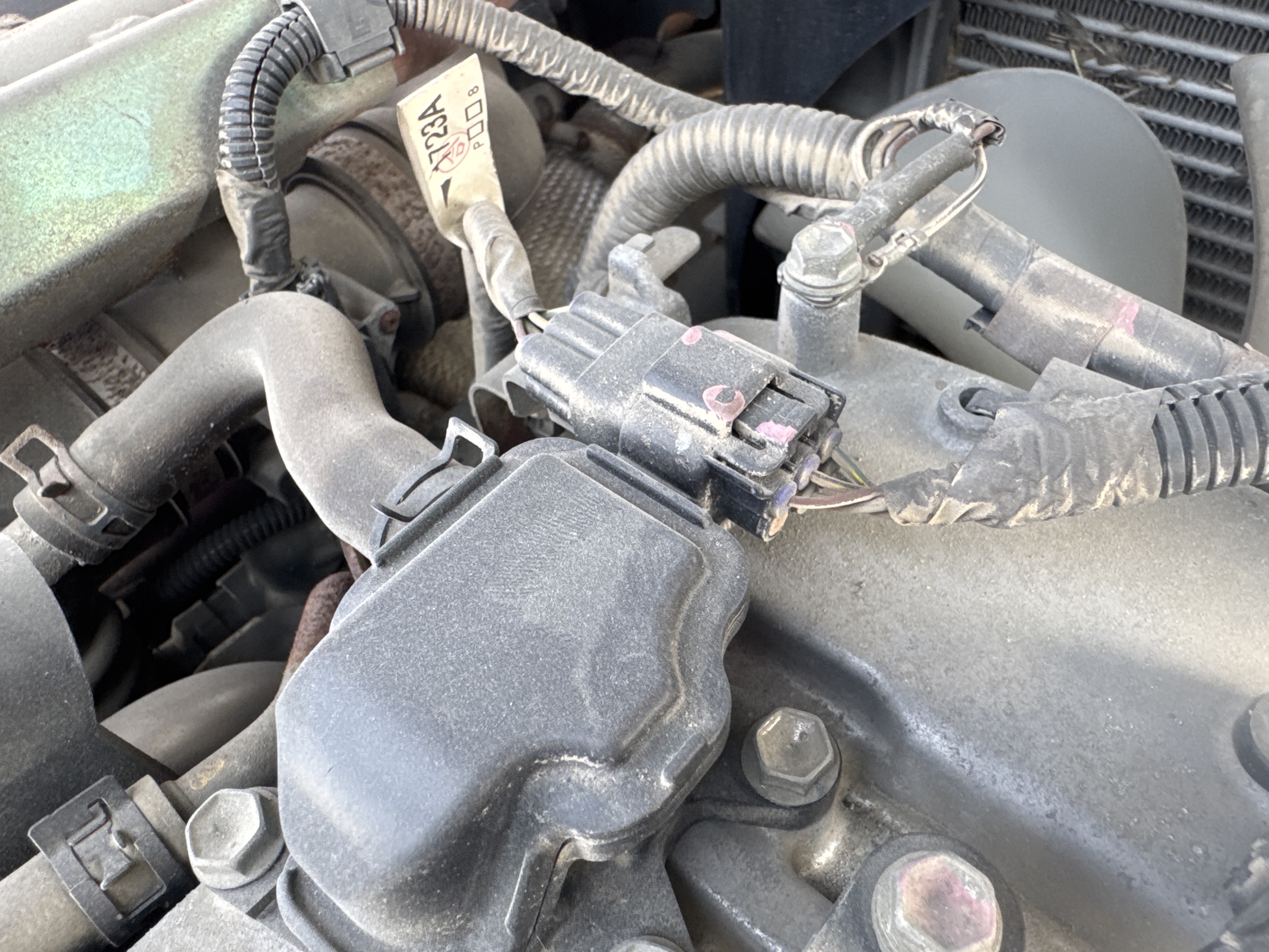 FLM-004-Toyota-8FDU25-Forklifts-inspection-Hydraulics-Wiring-harness-1