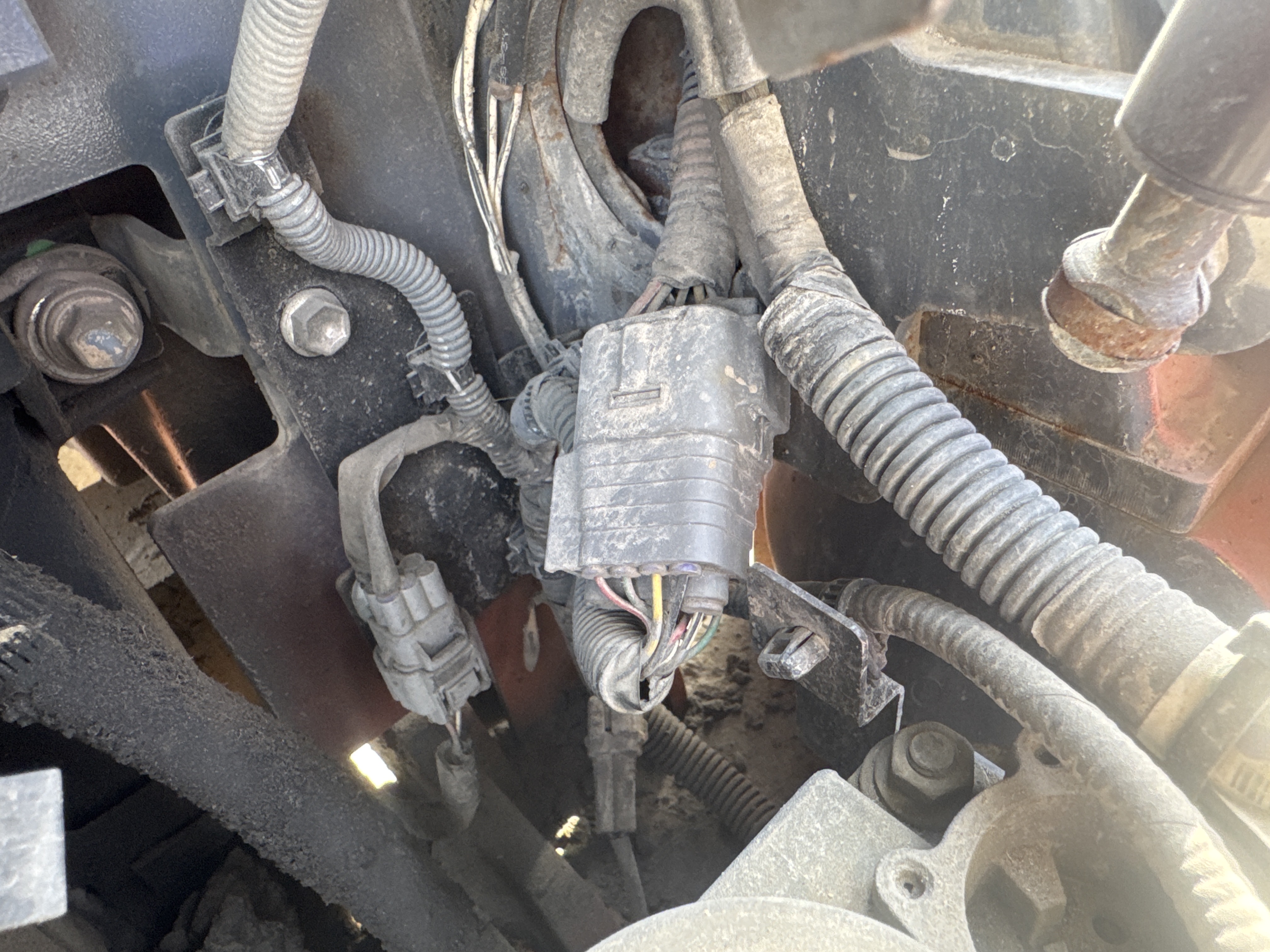FLM-004-Toyota-8FDU25-Forklifts-inspection-Hydraulics-Wiring-harness-1