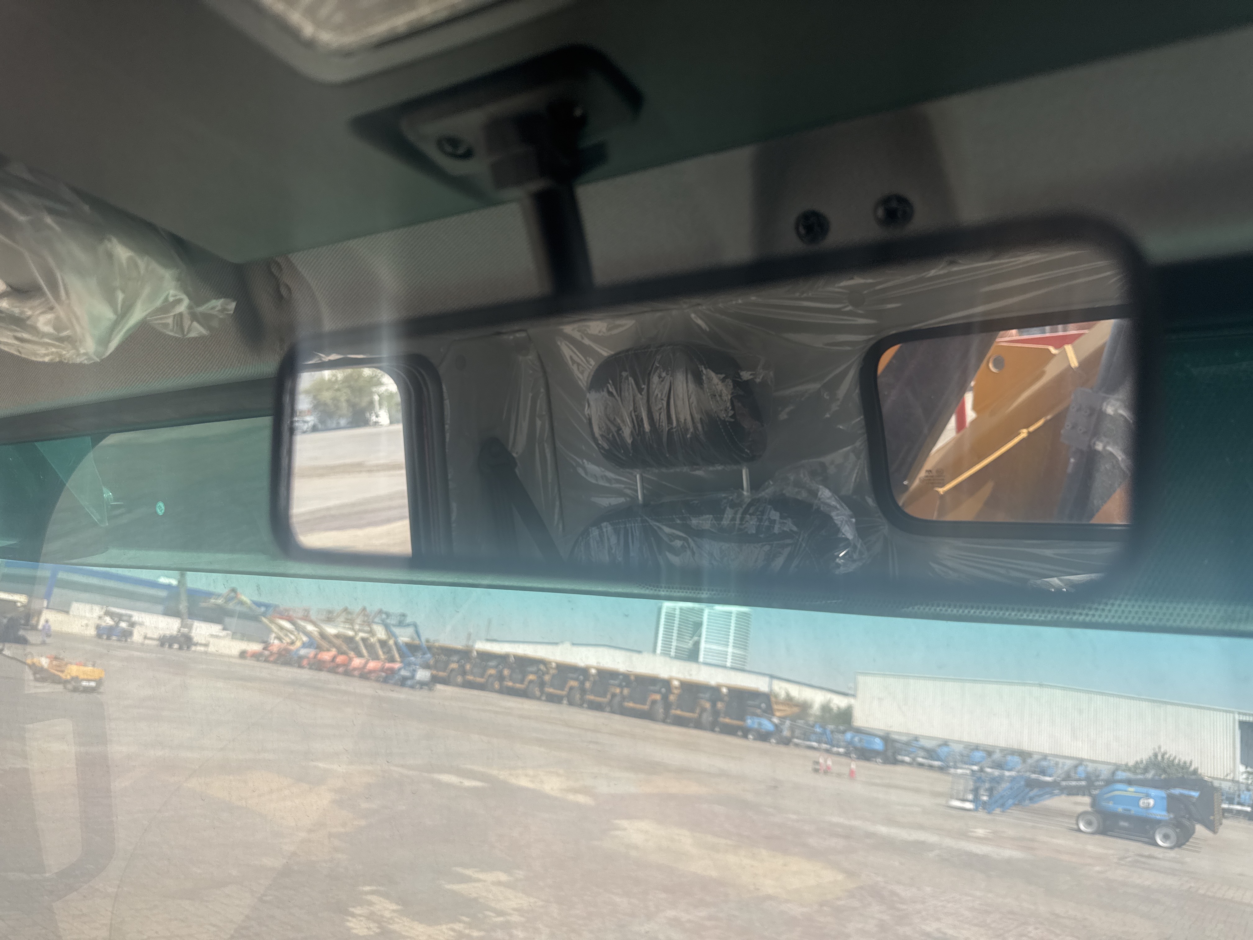 BTC-003-XCMG-SQZ200-Boom-truck-cranes-inspection-Cabin-Mirrors-1