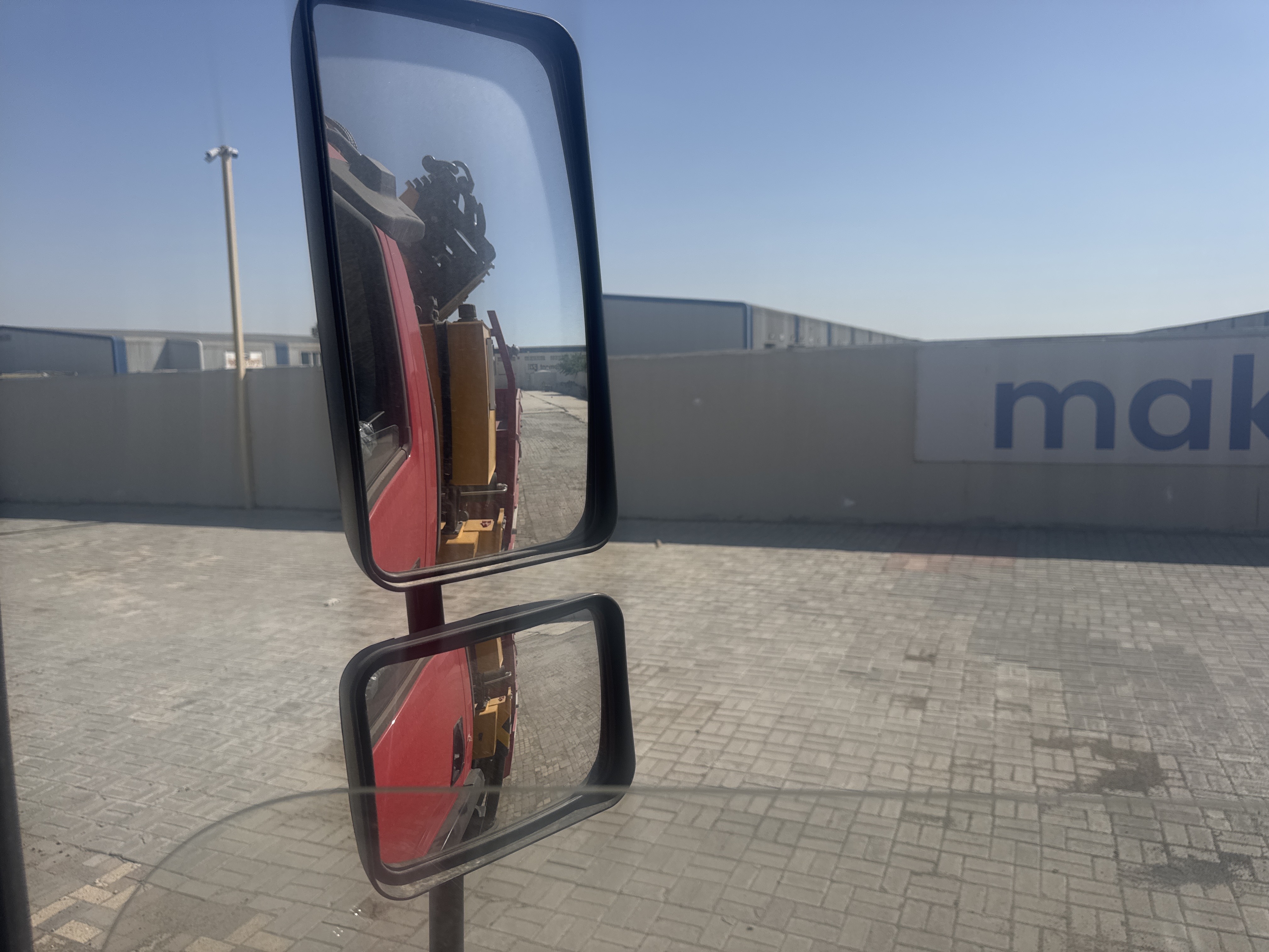 BTC-003-XCMG-SQZ200-Boom-truck-cranes-inspection-Cabin-Mirrors-1