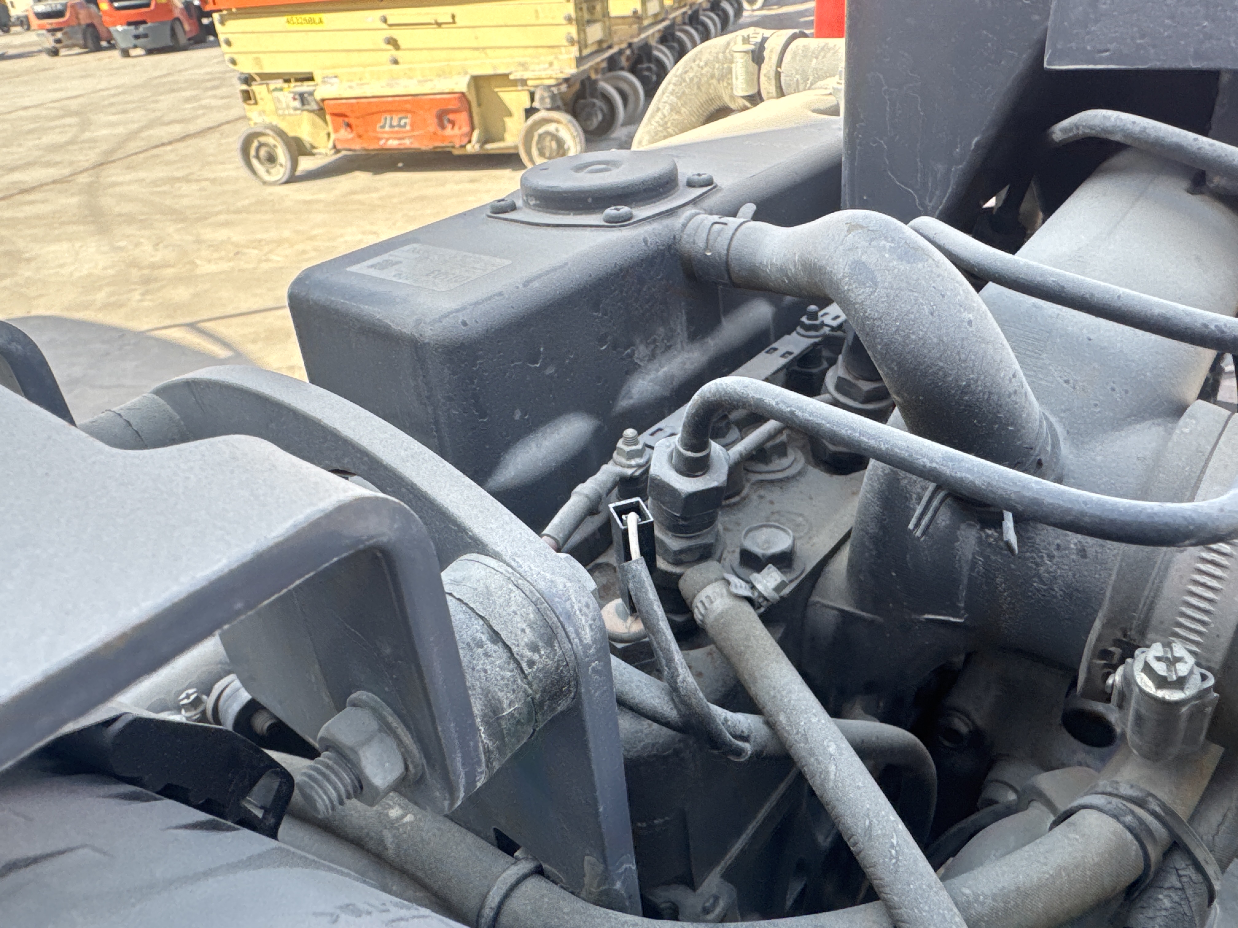SRC-011-Hamm-HD-12-VV-Tandem-rollers-inspection-Engine-Fuel-leaks-1