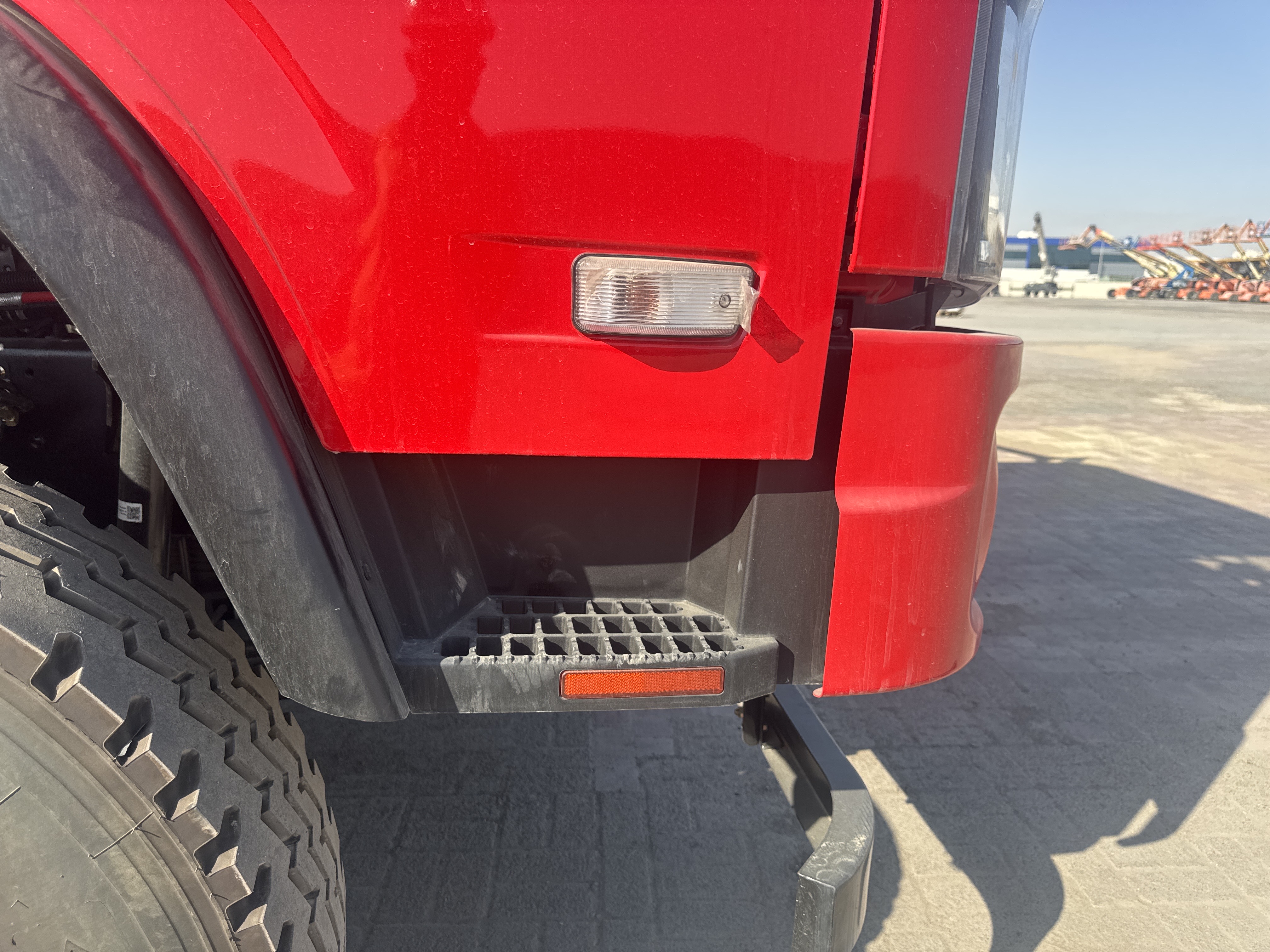 BTC-003-XCMG-SQZ200-Boom-truck-cranes-inspection-Structure-Steps/ladders-1