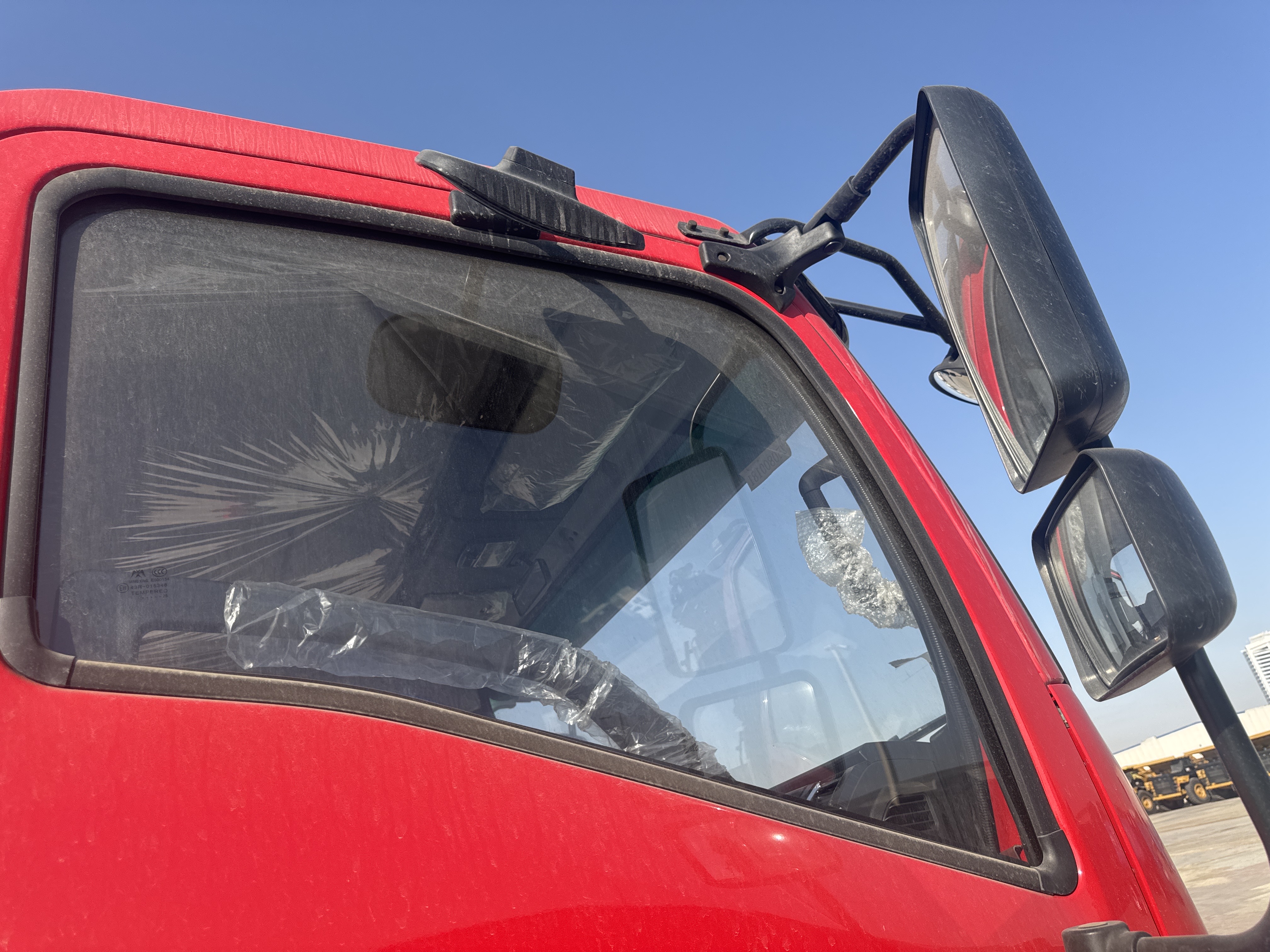 BTC-003-XCMG-SQZ200-Boom-truck-cranes-inspection-Safety-Glass-1