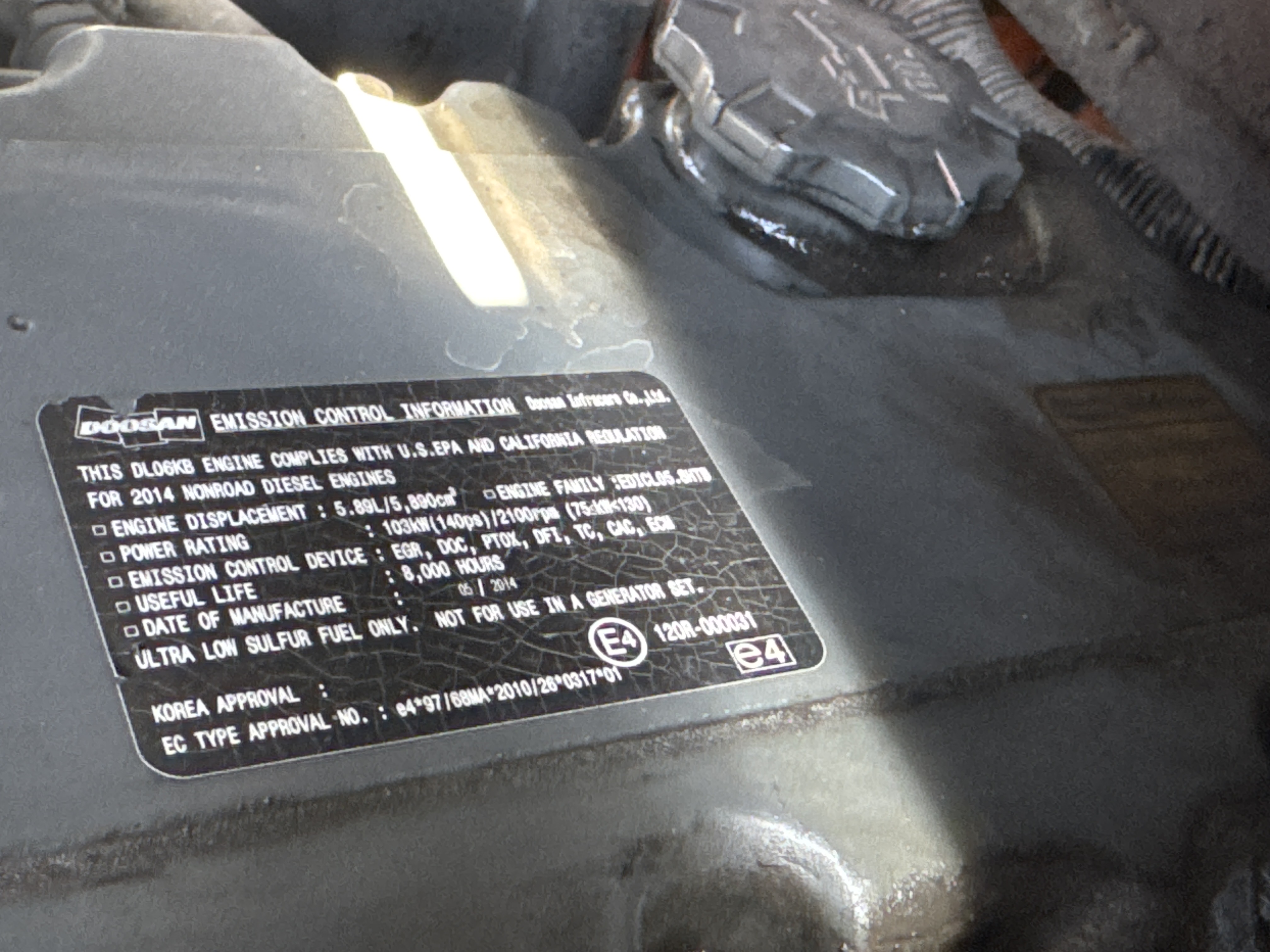 FLM-023-Doosan-D130S-5-Forklifts-inspection-General-Emissions-label-1