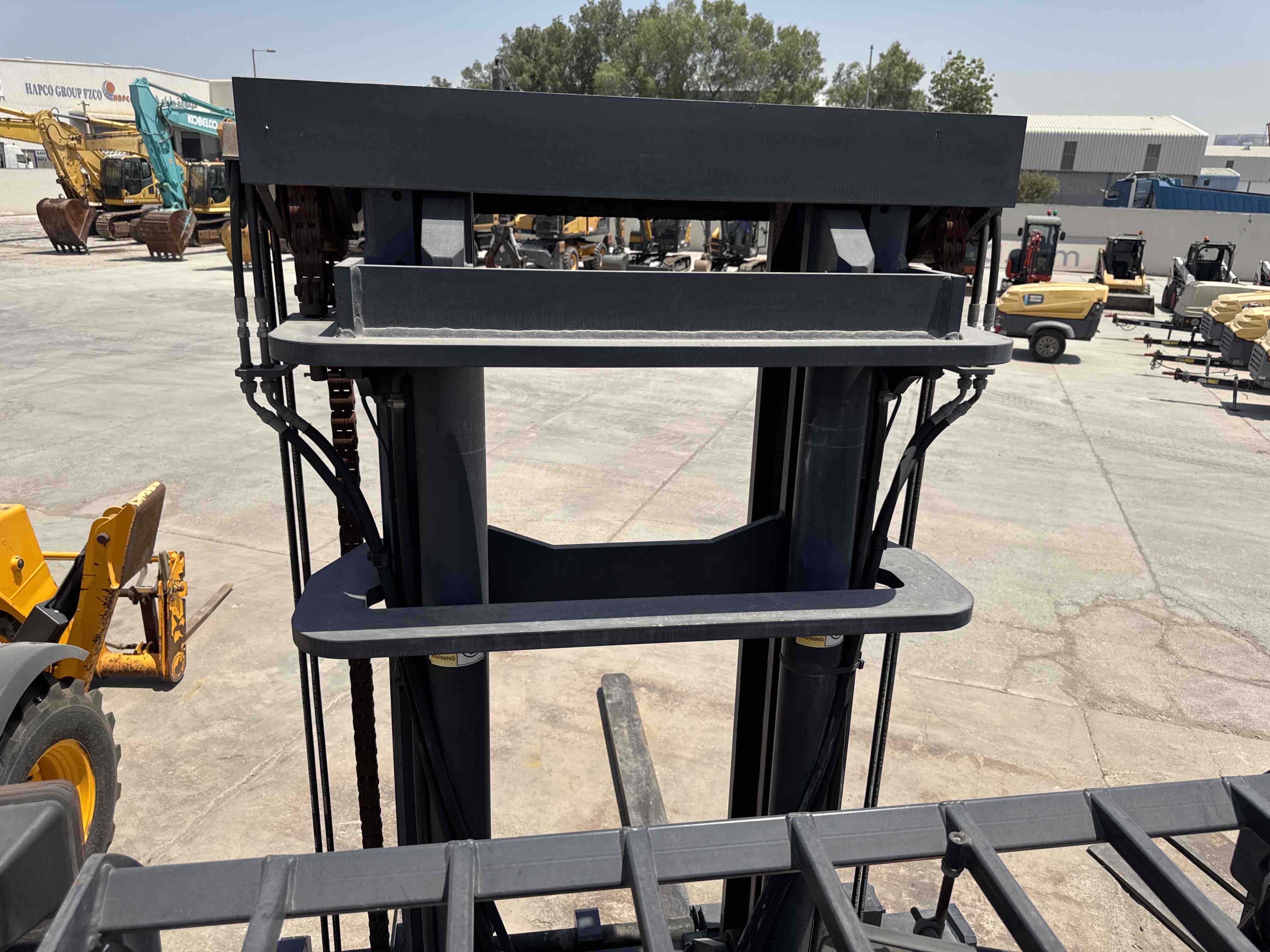FLM-023-Doosan-D130S-5-Forklifts-inspection-Chassis-Mast-1