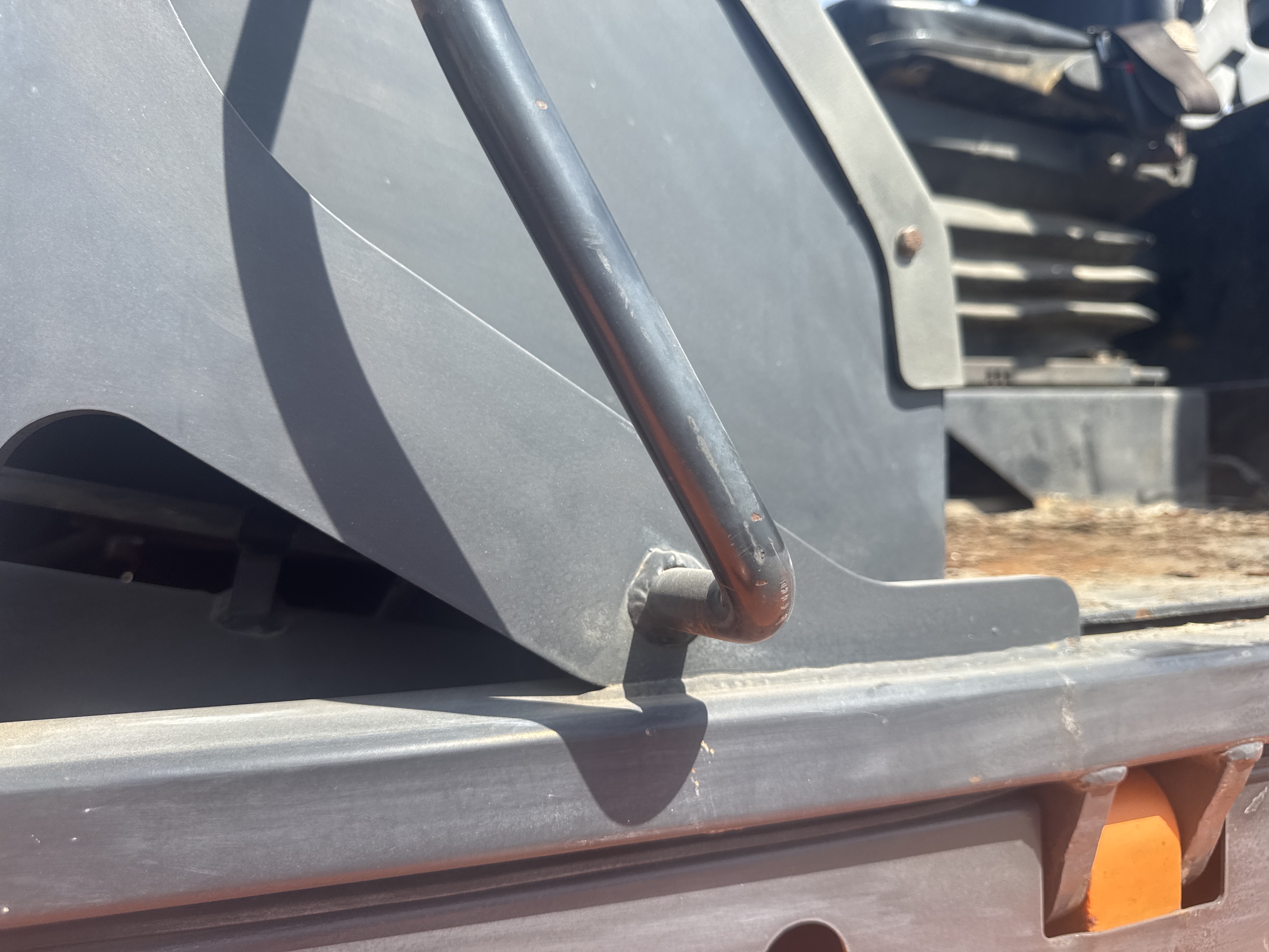 FLM-023-Doosan-D130S-5-Forklifts-inspection-Structure-Handrails-1