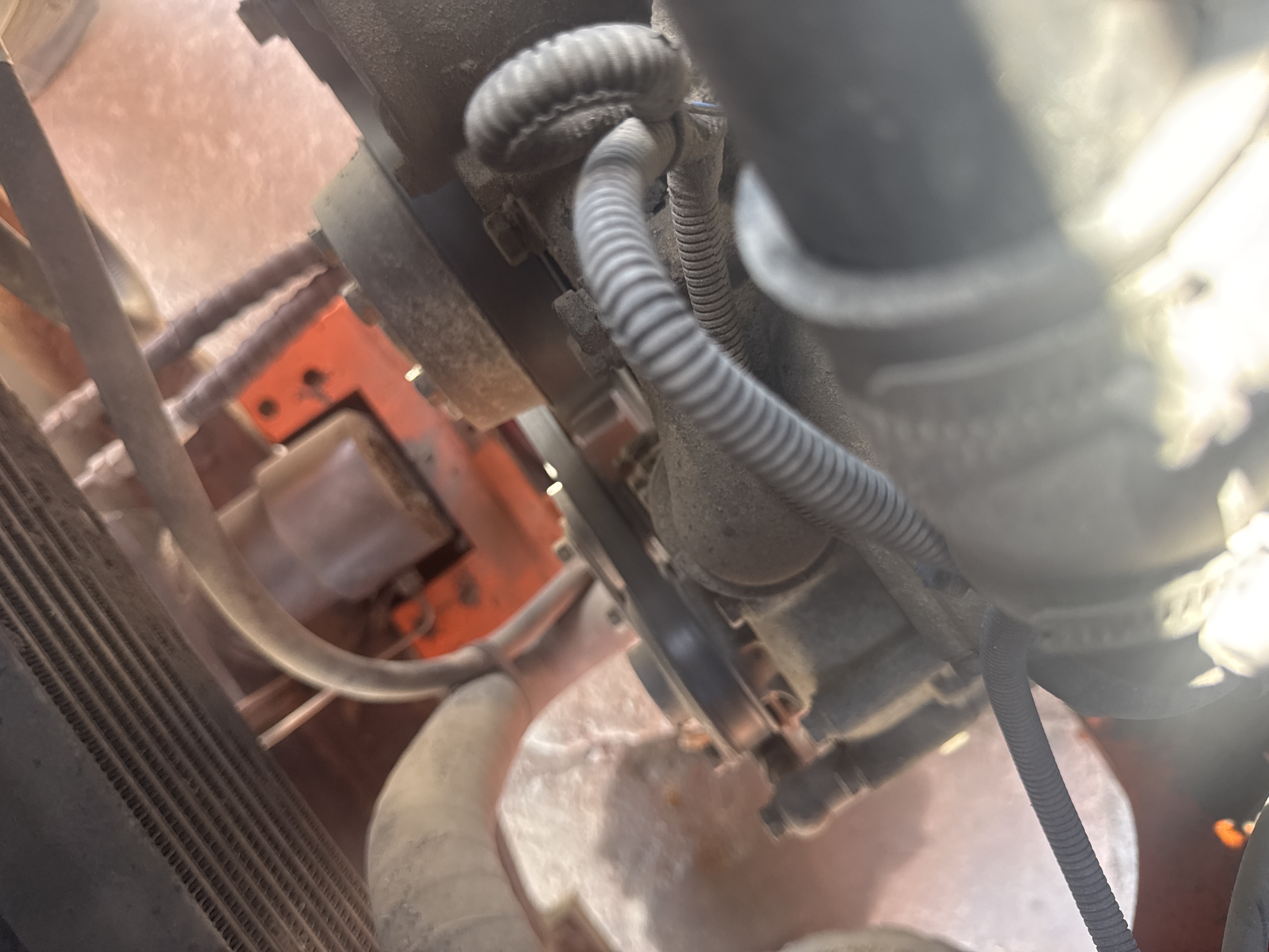 FLM-023-Doosan-D130S-5-Forklifts-inspection-Engine-Belts-1