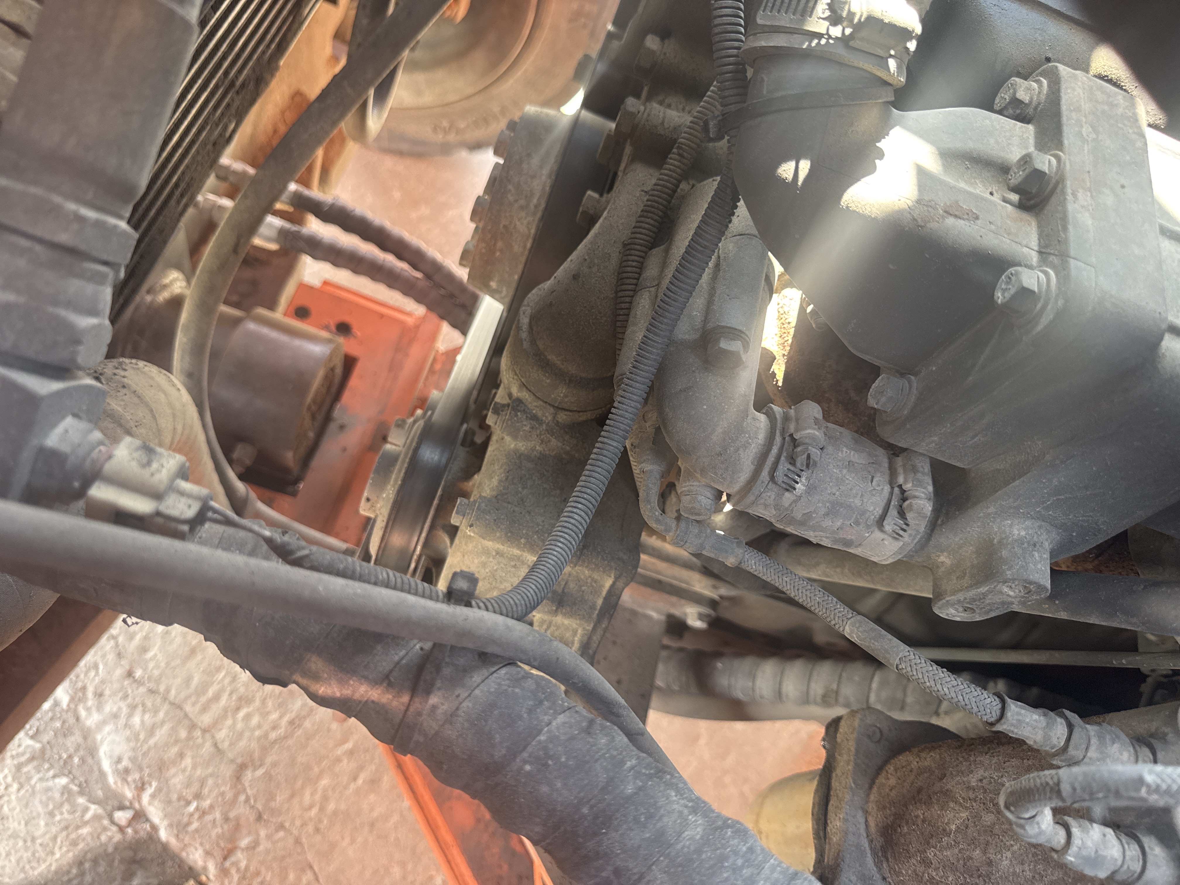 FLM-023-Doosan-D130S-5-Forklifts-inspection-Engine-Belts-1