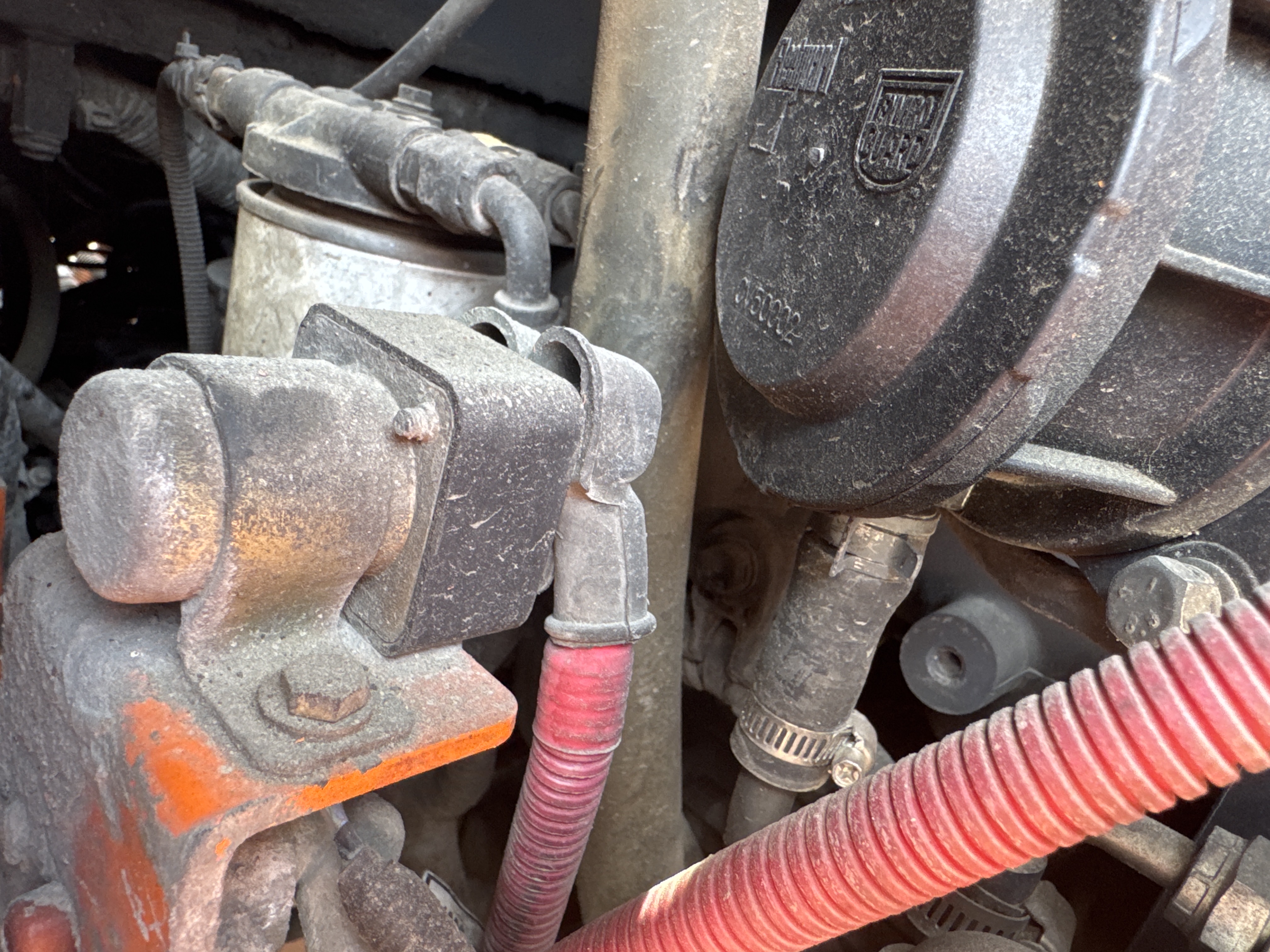 FLM-023-Doosan-D130S-5-Forklifts-inspection-Hydraulics-Wiring-harness-1